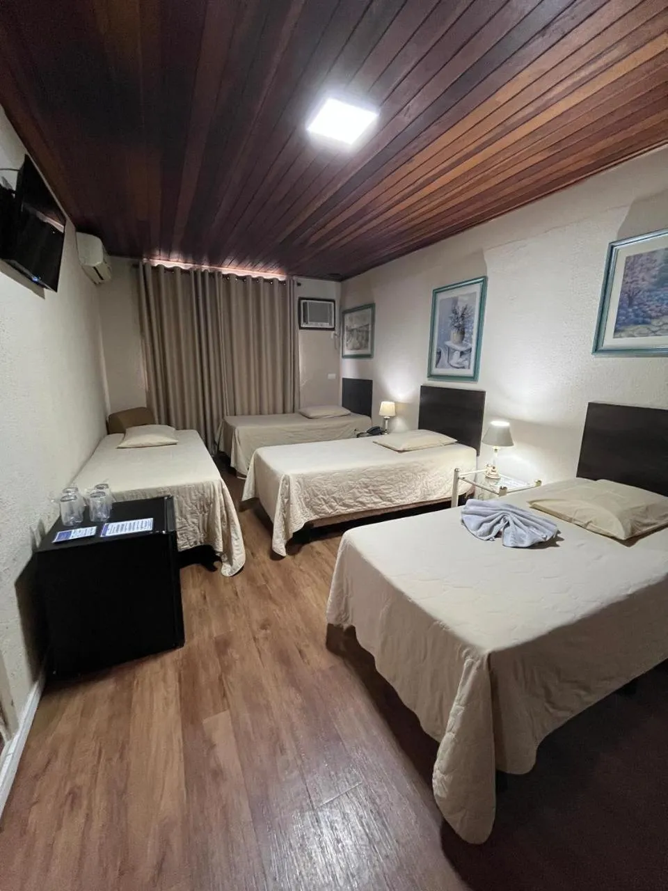 Photo of the whole room, Bed in Skalla Hotel Nova Odessa