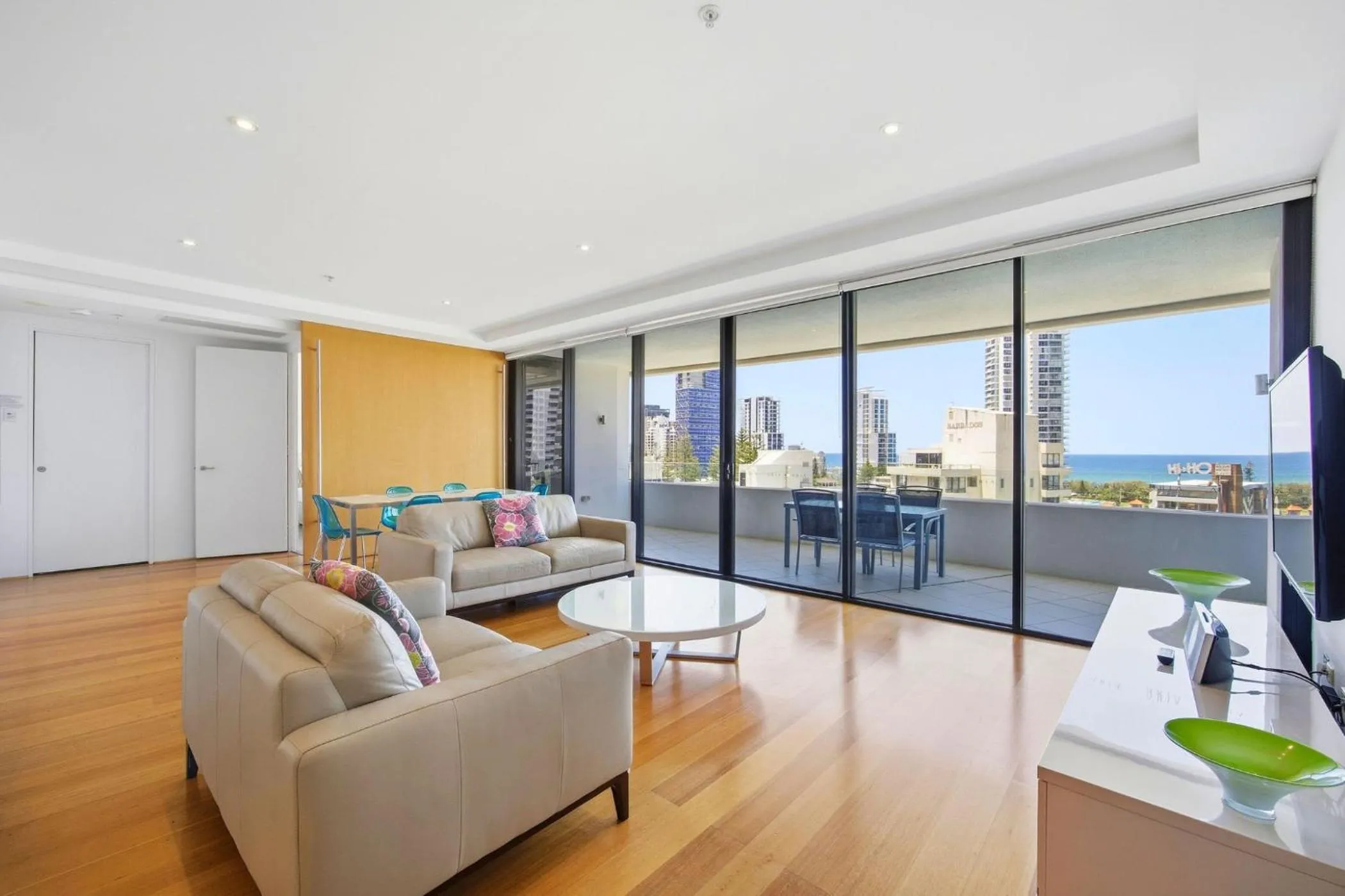 TV and multimedia in Aria Apartments