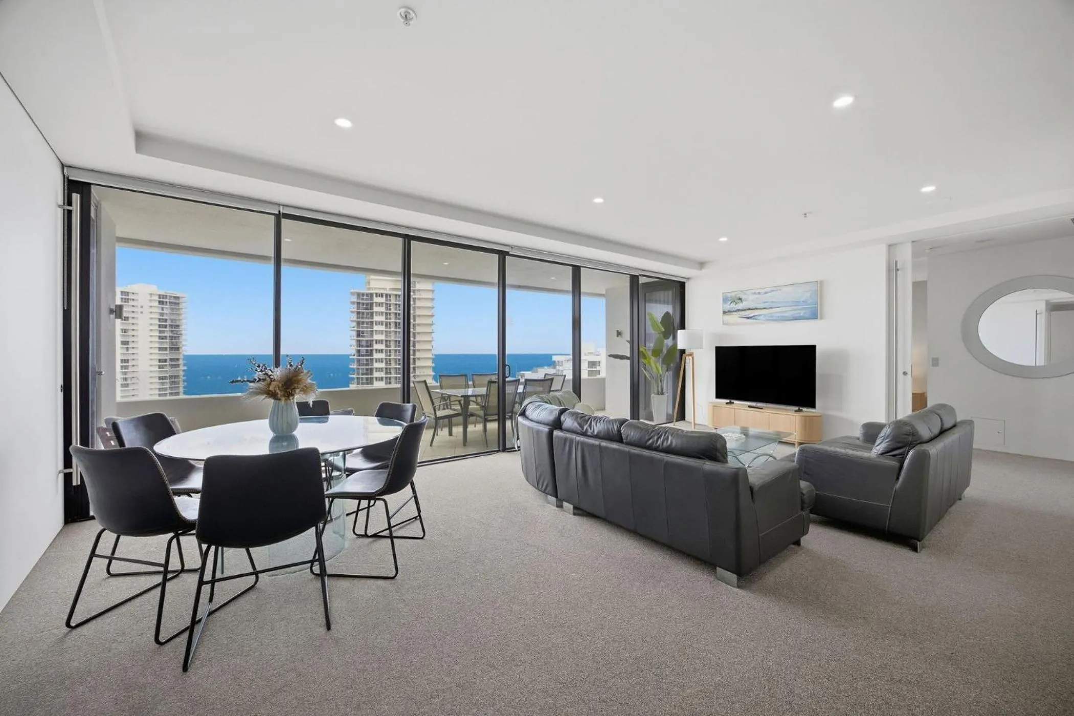 TV and multimedia in Aria Apartments