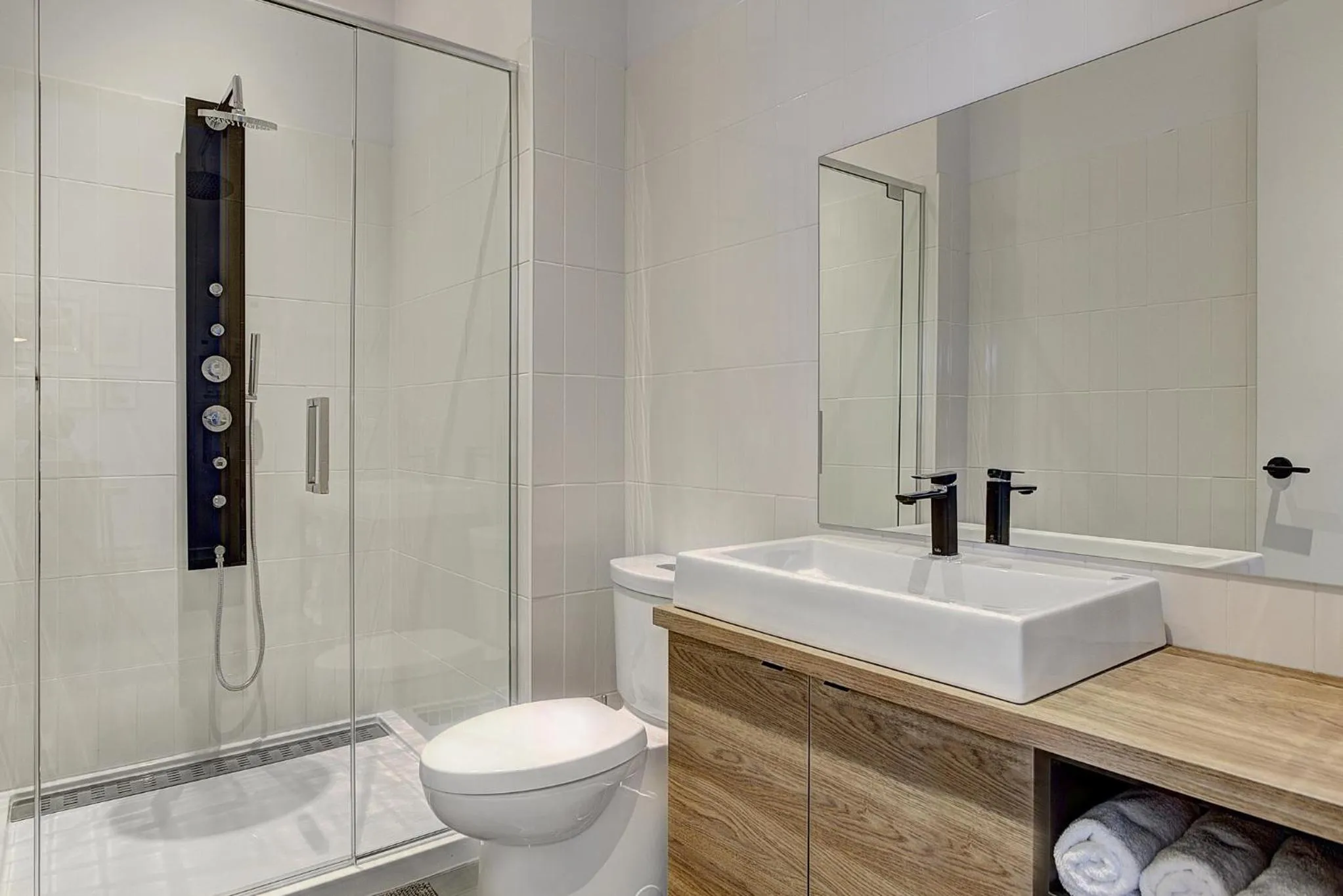 Bathroom in Les Lofts du Centre by Simplissimmo