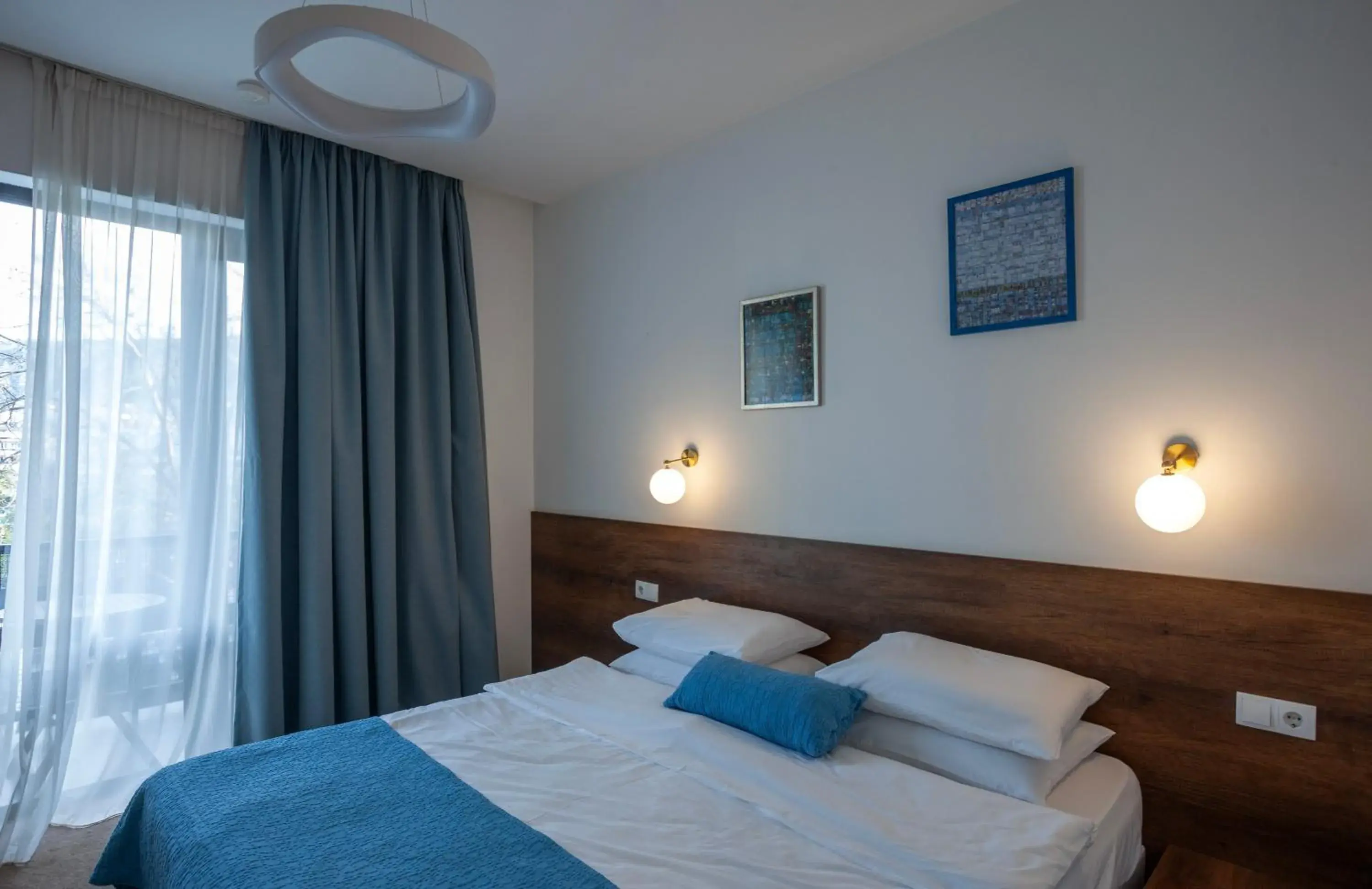 Standard Double Room in Alliance Hotel Standard Double Room in Alliance Hotel