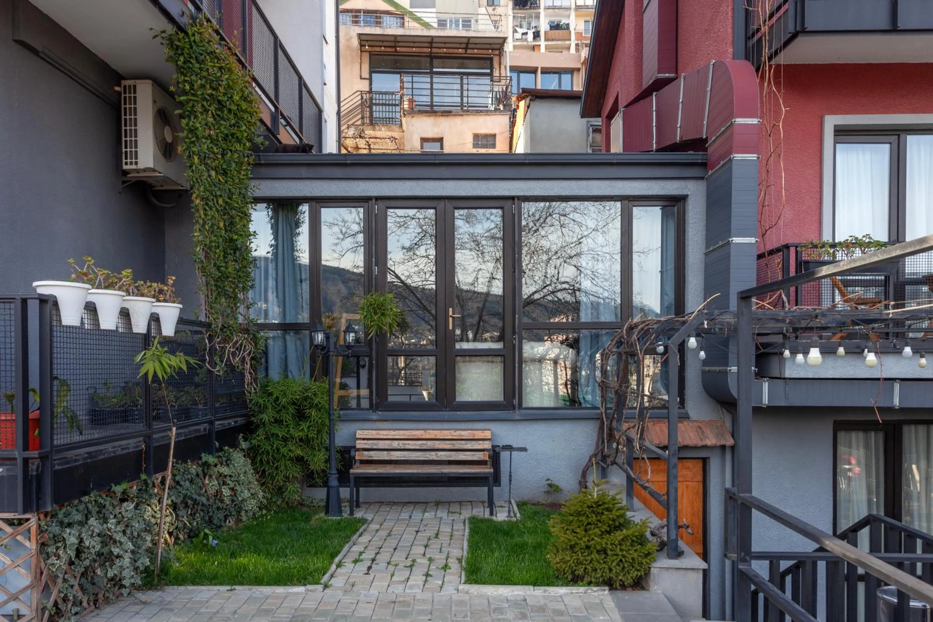 Property building in Alliance Hotel