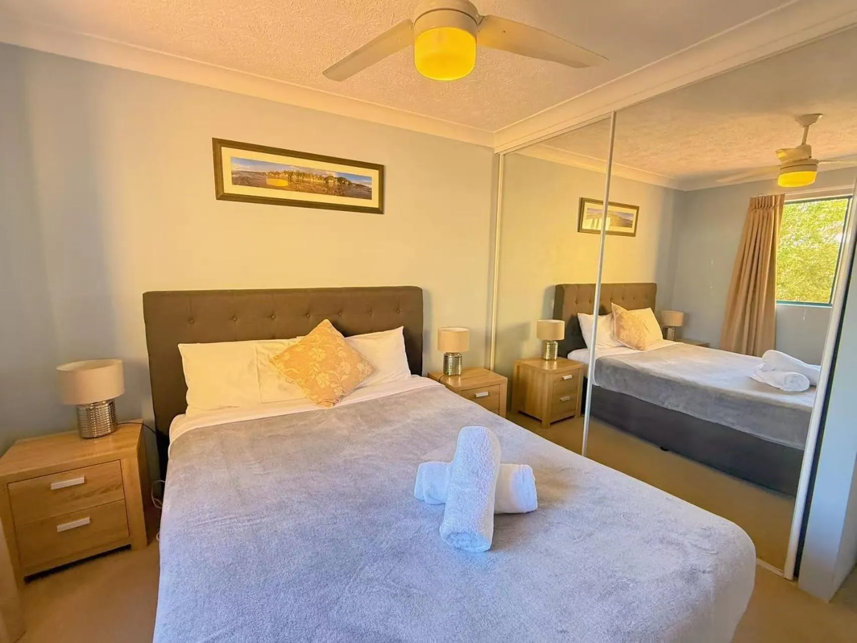 Bedroom, Bed in Karana Palms Resort