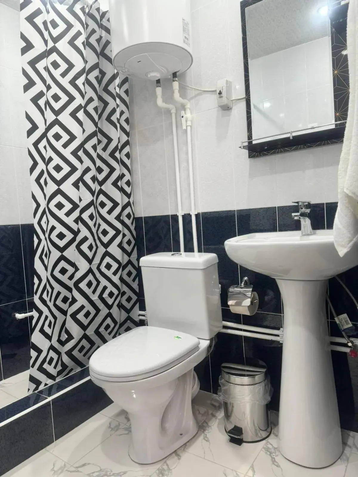 Triple Room with Bathroom in Armenia VanSevan Hotel Triple Room with Bathroom in Armenia VanSevan Hotel