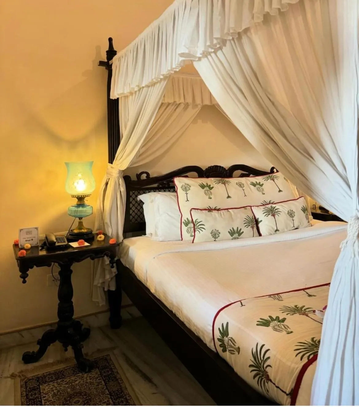 Bedroom, Bed in Hotel Udai Kothi