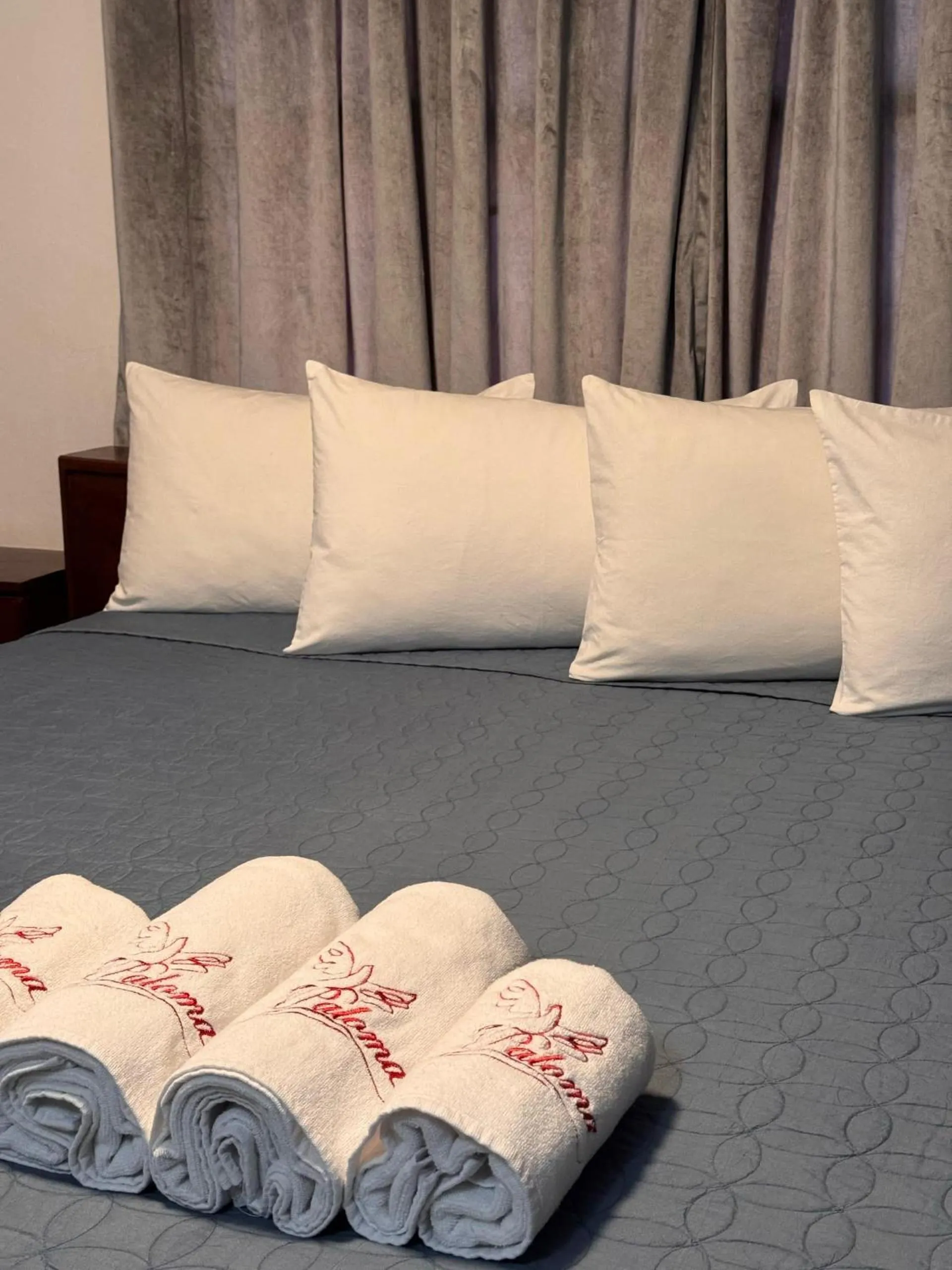 Bed in Paloma Guest House