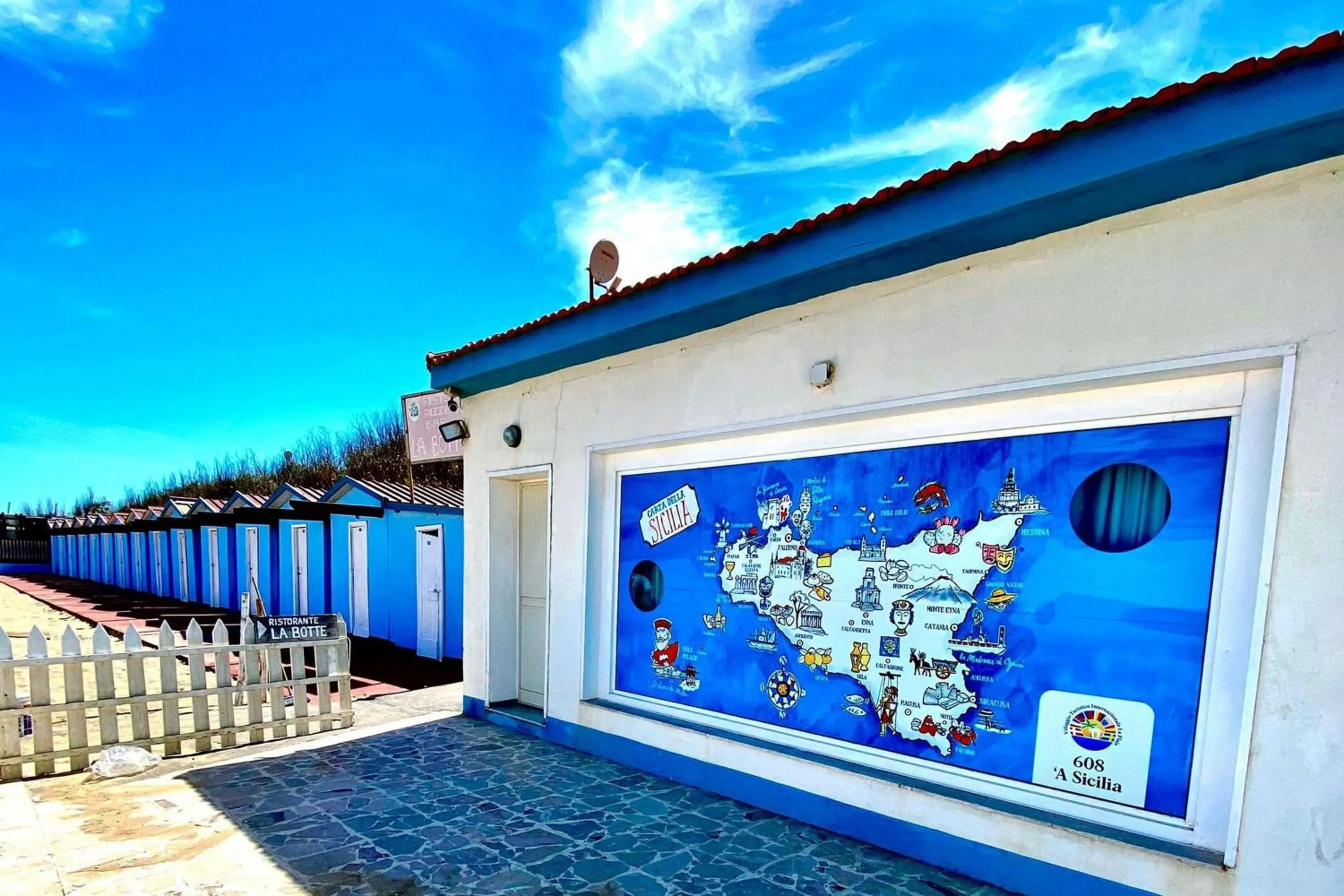Property building in Villaggio Albergo Internazionale La Plaja