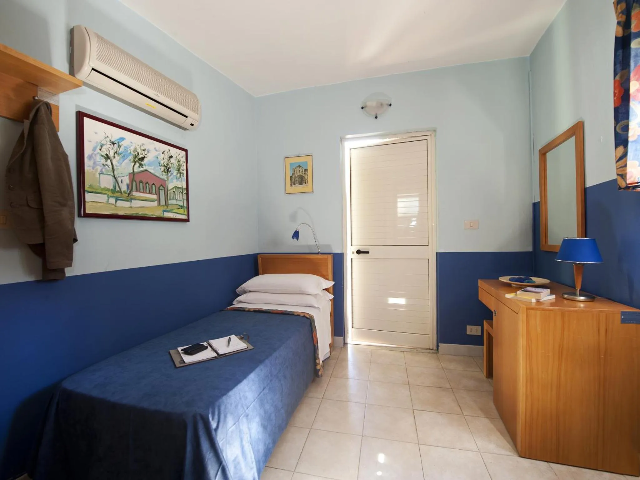Photo of the whole room, Bed in Villaggio Albergo Internazionale La Plaja