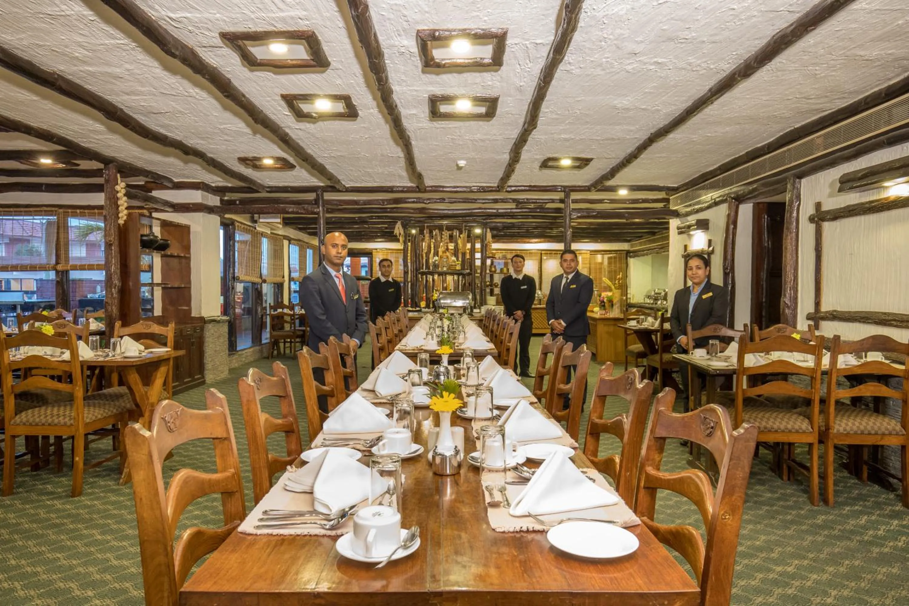 Restaurant/places to eat in Hotel Pokhara Grande