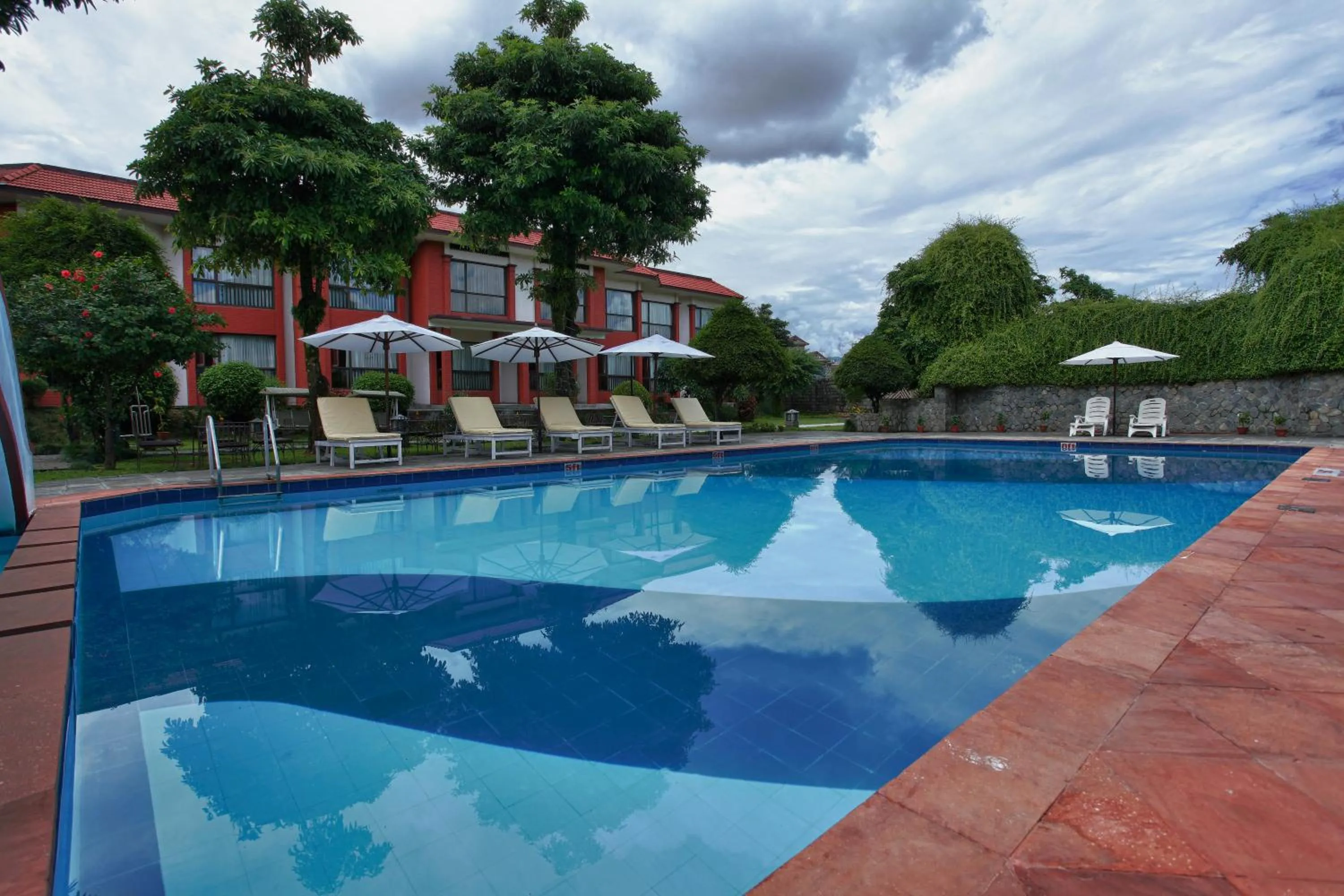 Swimming pool in Hotel Pokhara Grande