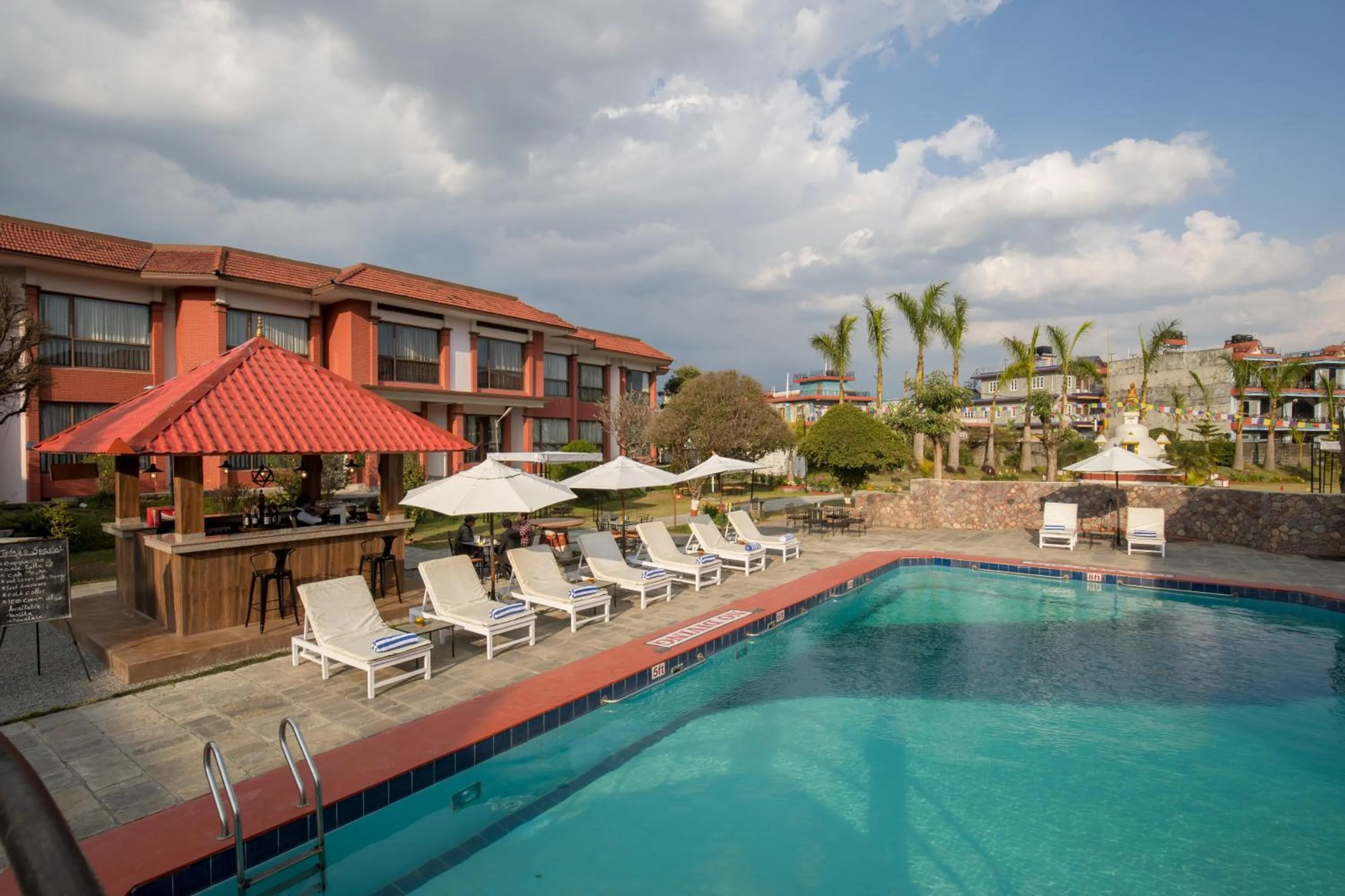 Swimming pool in Hotel Pokhara Grande