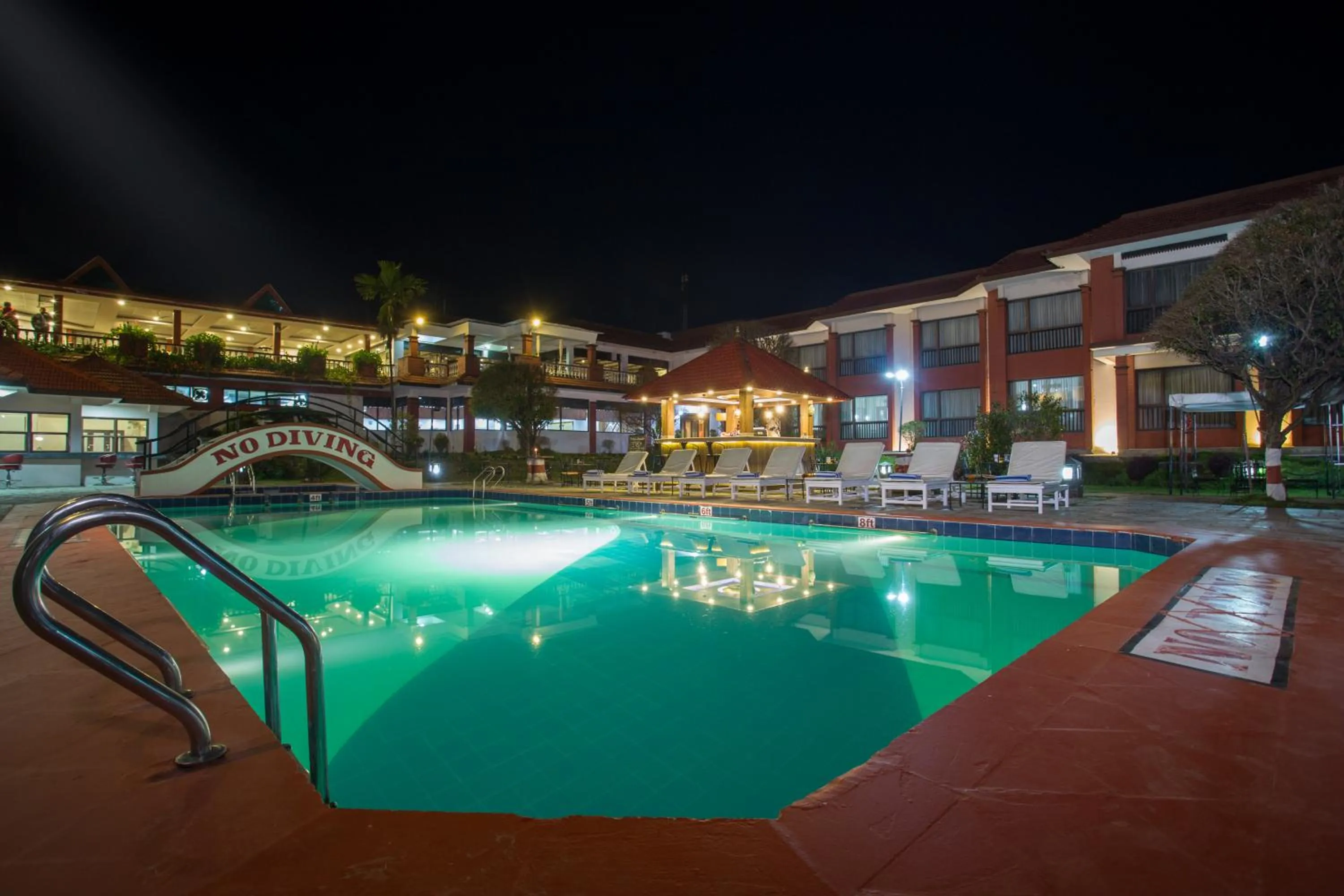 Swimming pool in Hotel Pokhara Grande