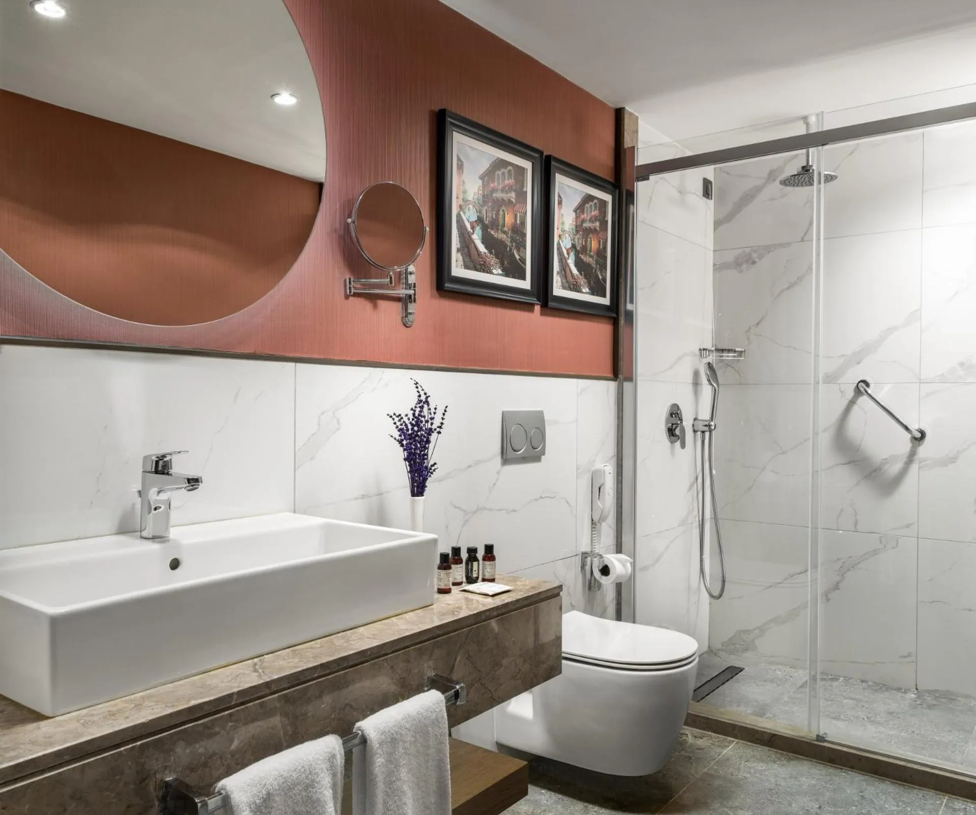 Bathroom in Aspera Hotel Altunizade