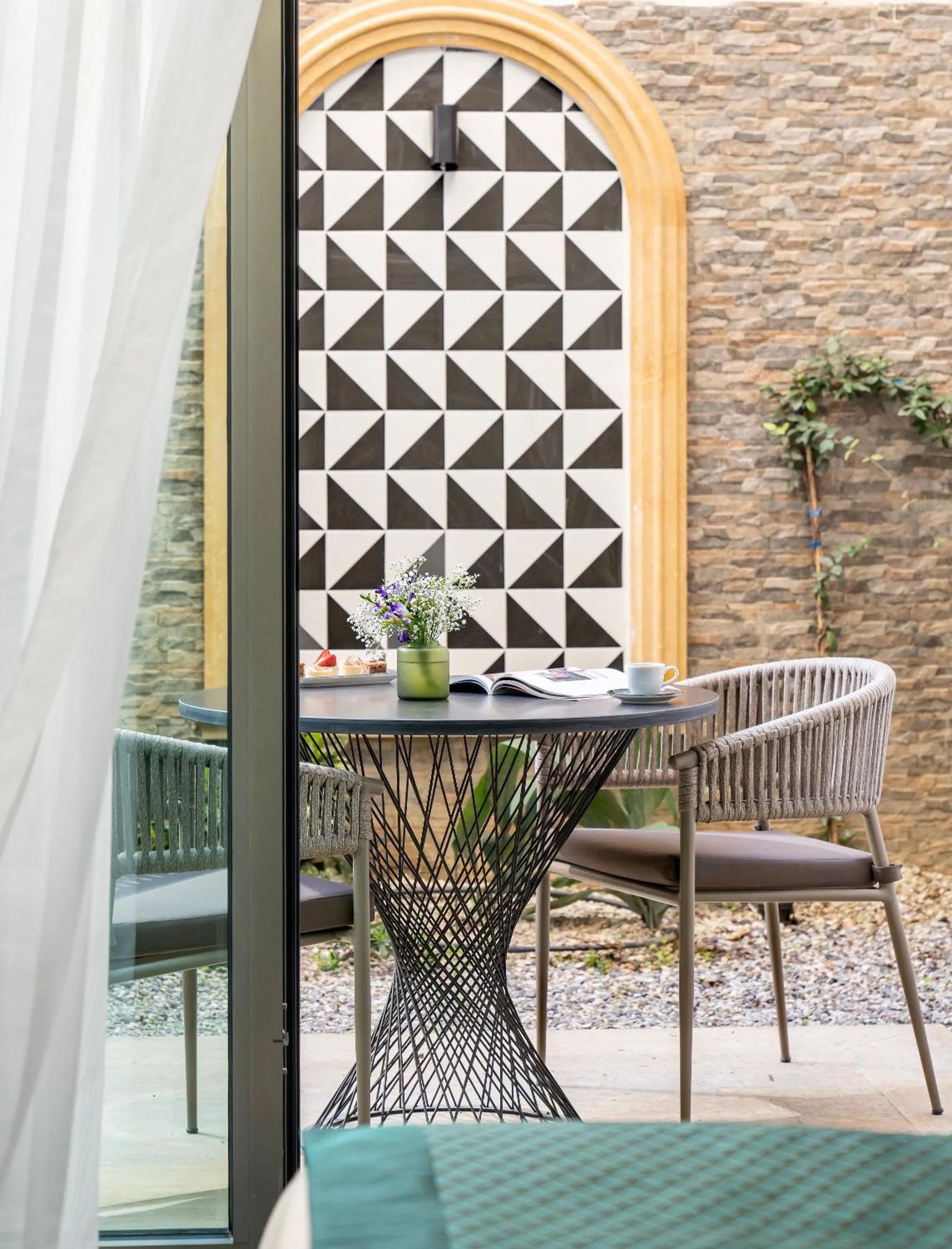 Garden in Aspera Hotel Altunizade