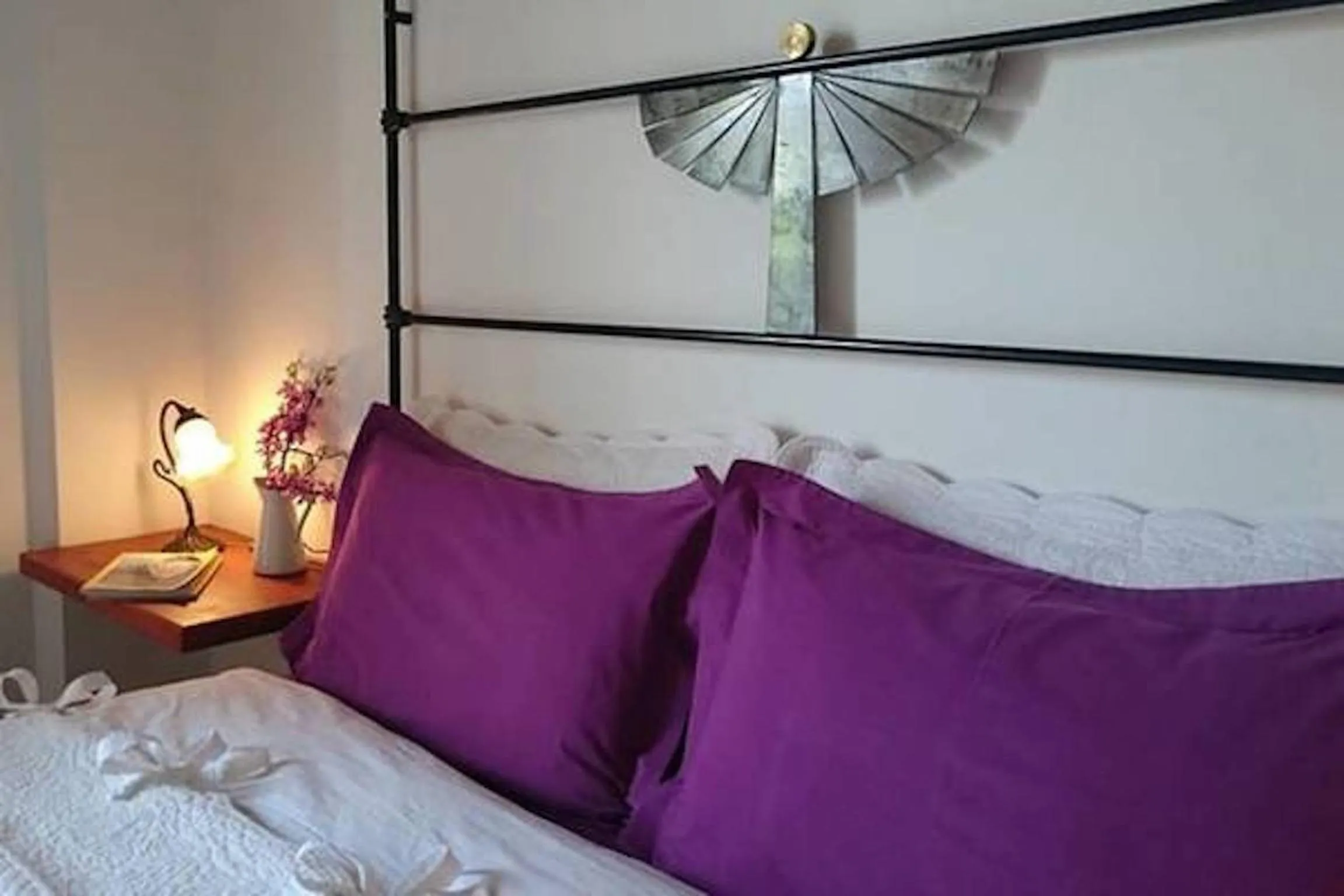 Bed in Helicon Muses Friendly Mountain B&B Guesthouse