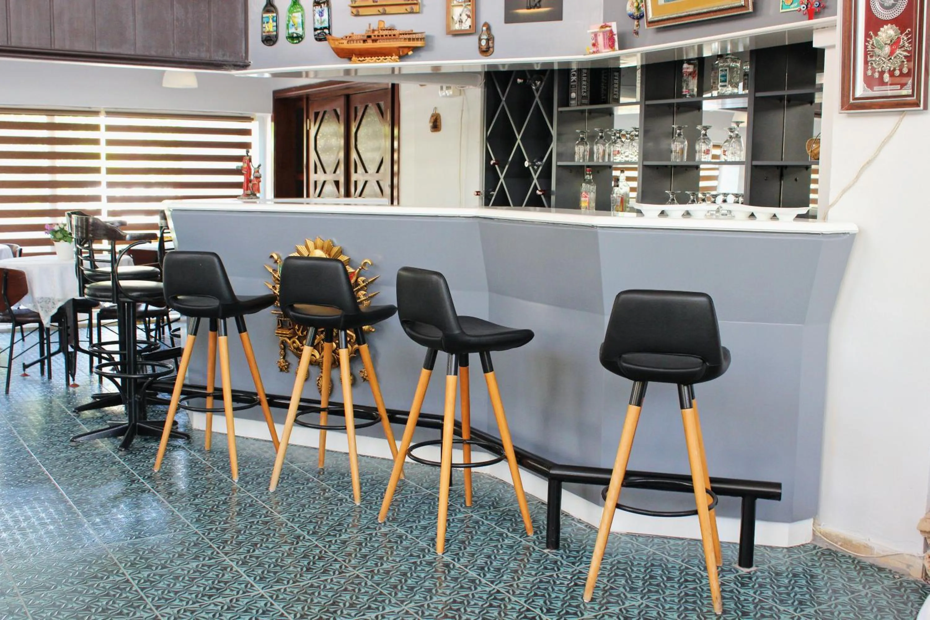 Restaurant/places to eat in Panormos Hotel