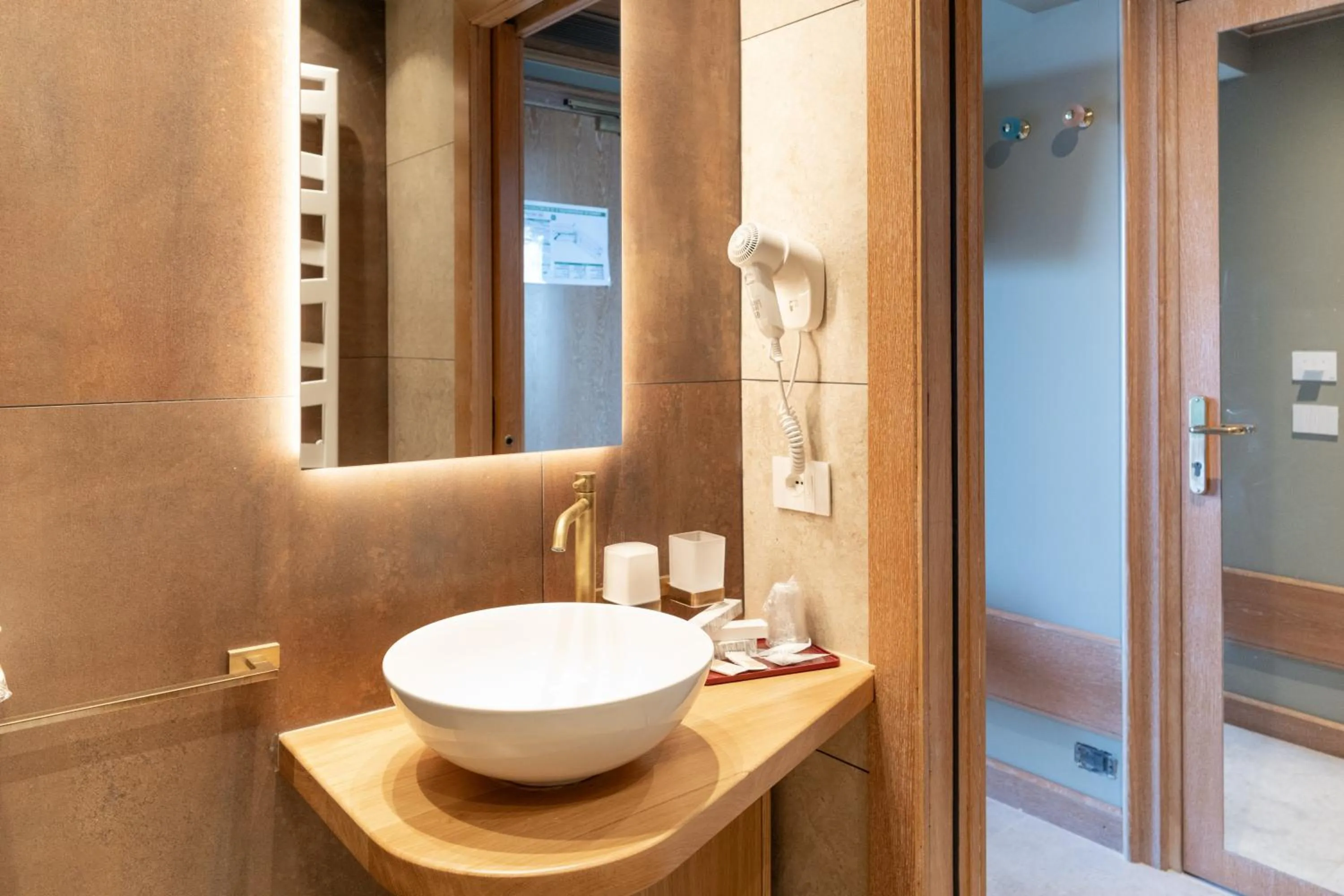 Bathroom in 501 Hotel