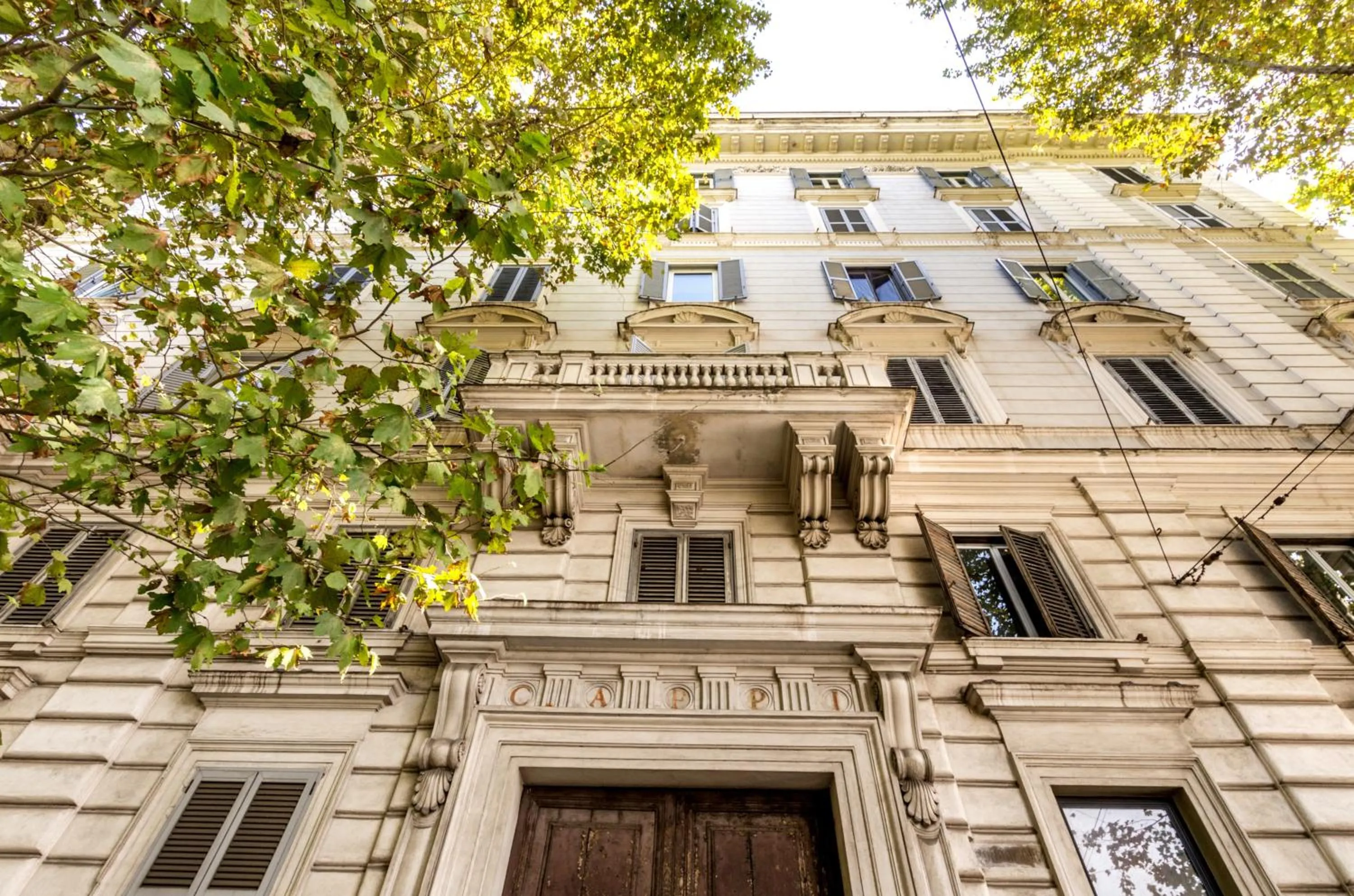 Property building in Merulana 139 Suites