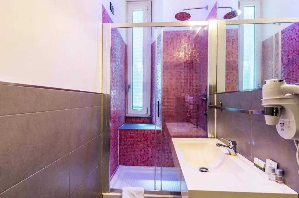 Bathroom in Merulana 139 Suites