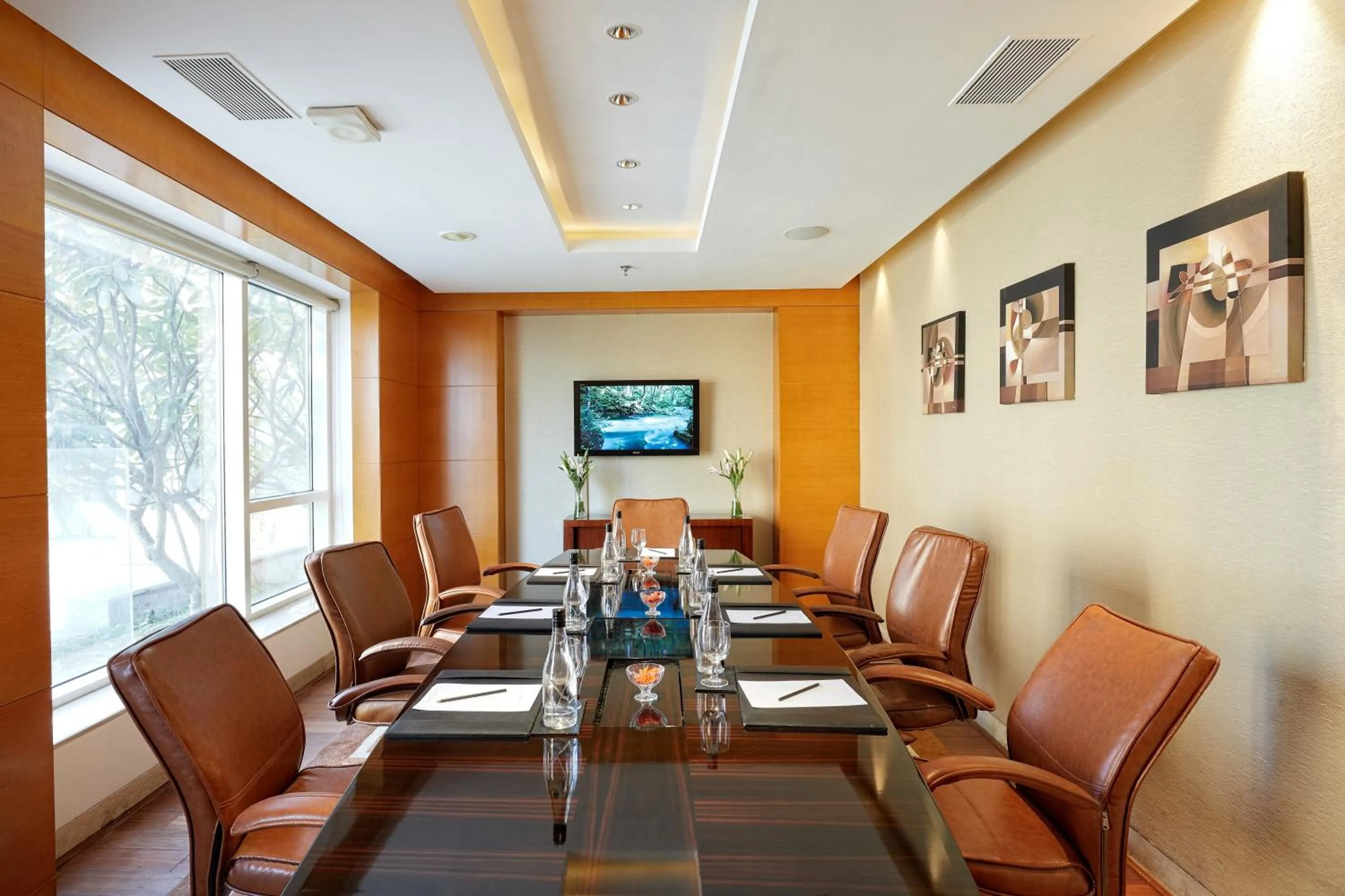 Lounge or bar in Hyatt Regency Pune Hotel & Residences