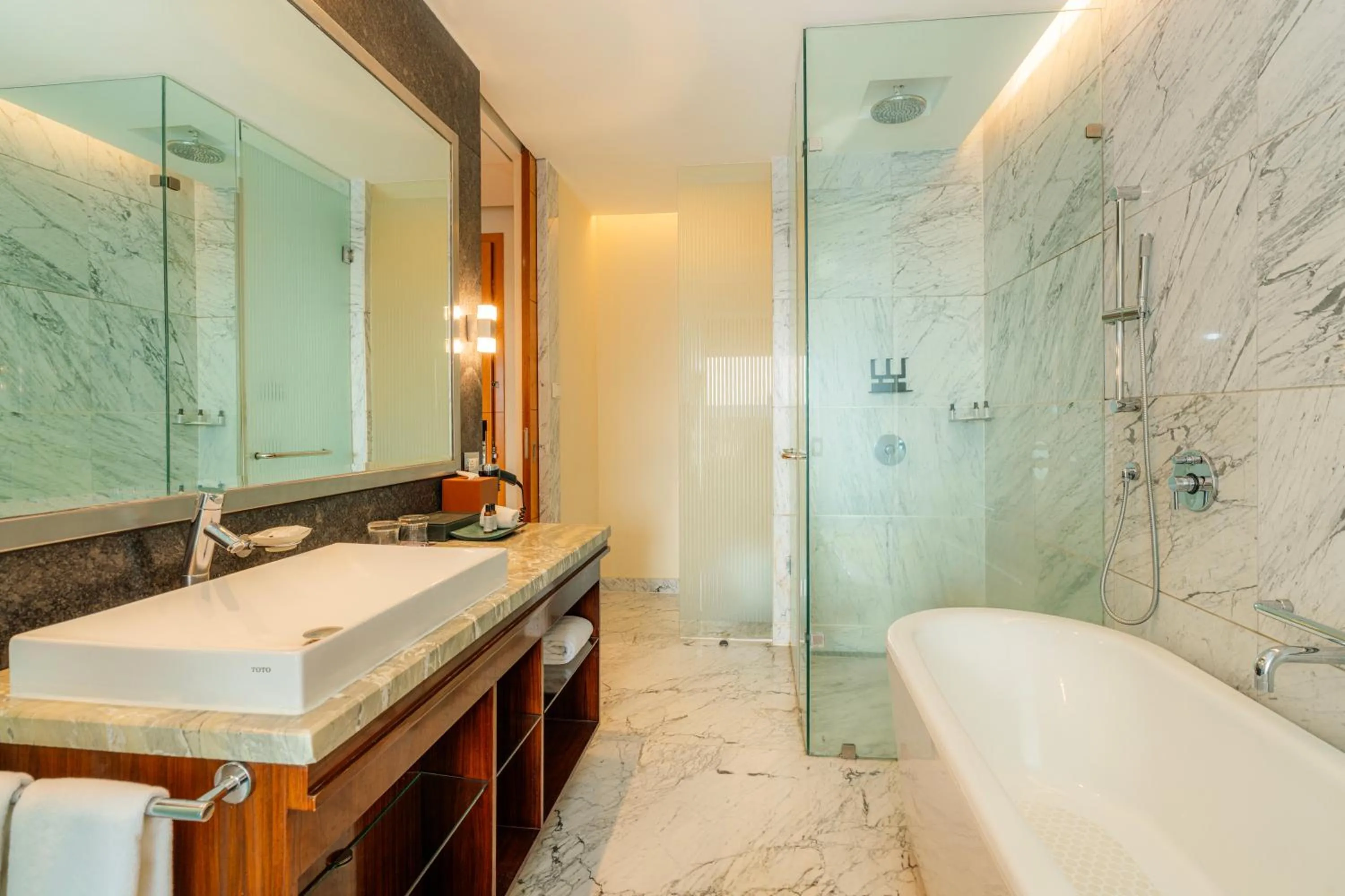 Shower in Hyatt Regency Pune Hotel & Residences