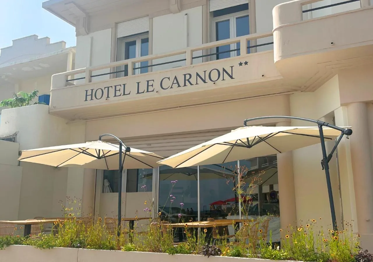 Property building in Hôtel Le Carnon