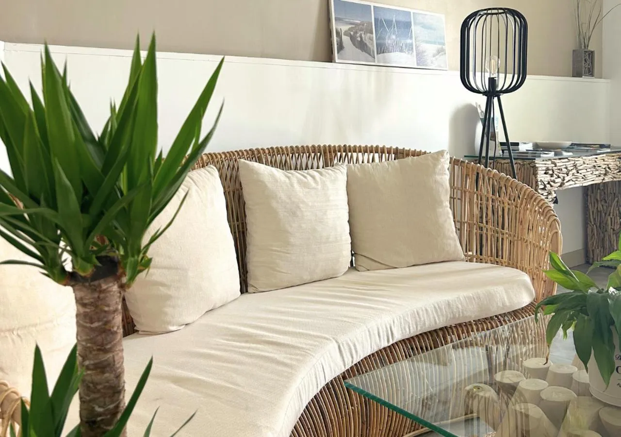 Facade/entrance in Hôtel Le Carnon