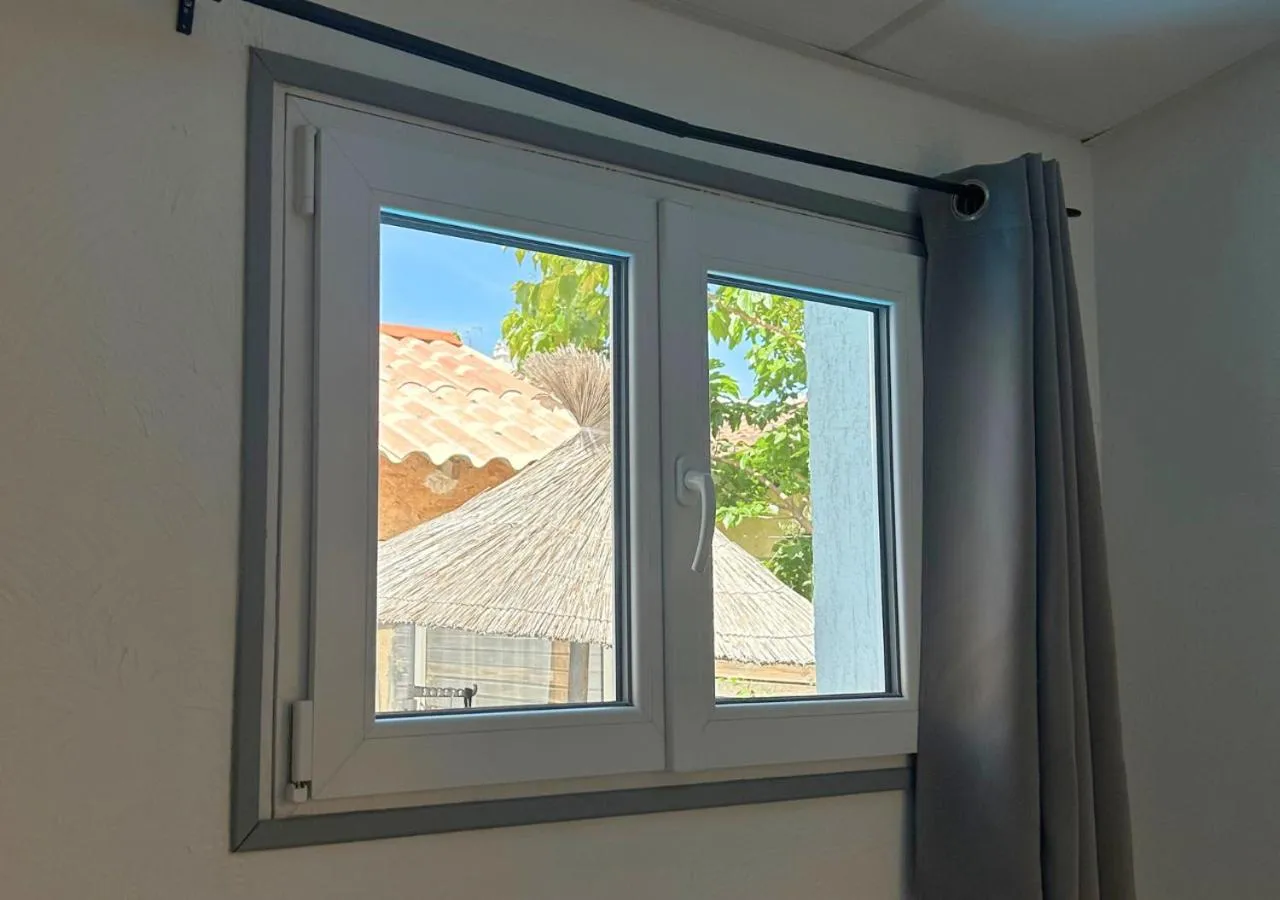 Garden view in Hôtel Le Carnon