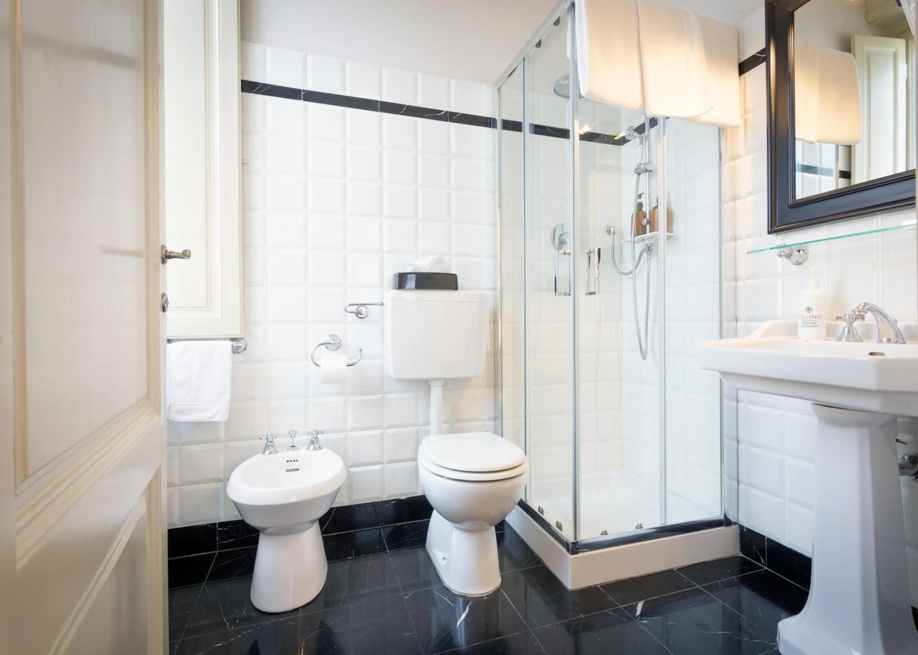 Toilet in Villino Fiorentino