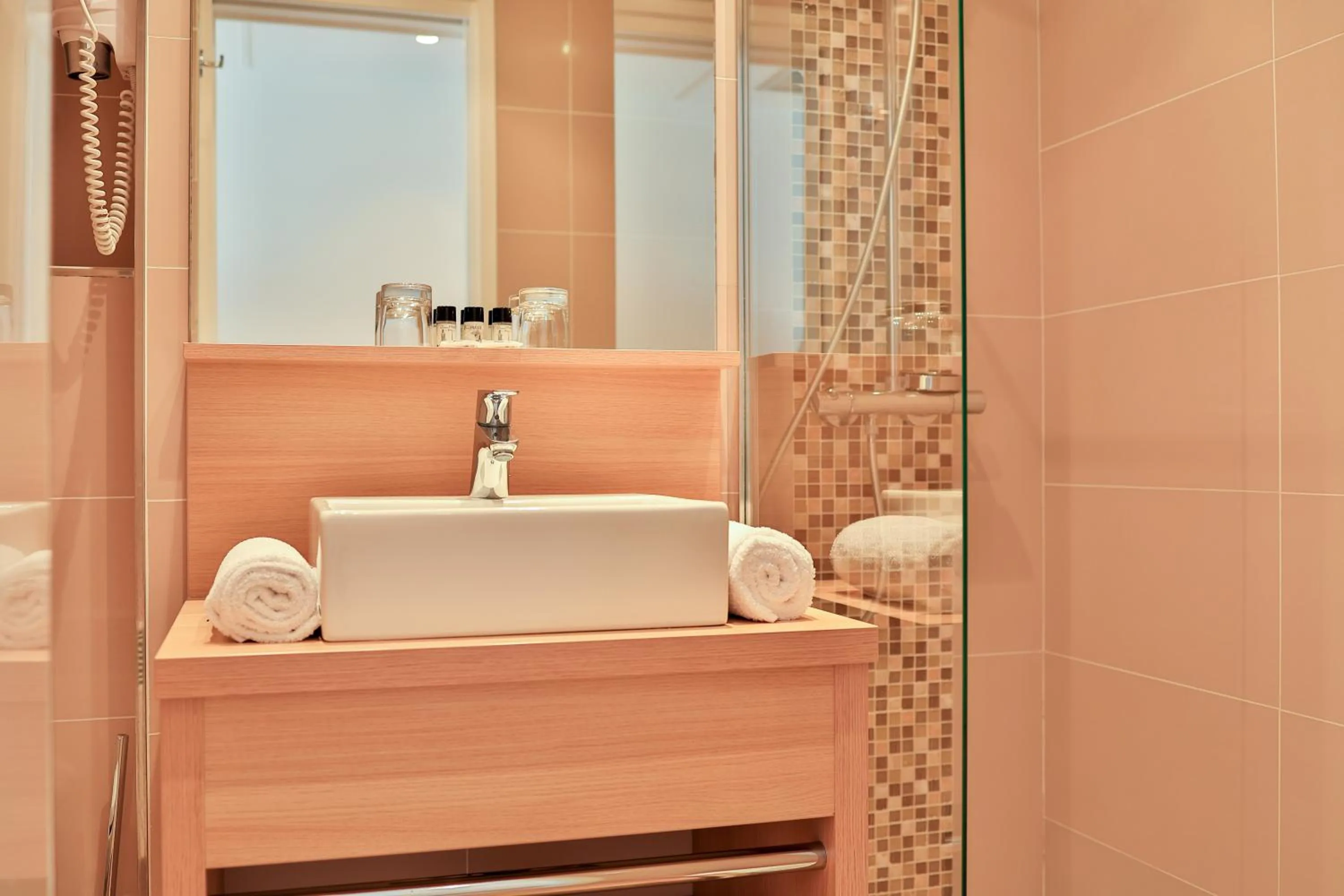 Bathroom in Le Petit Prince