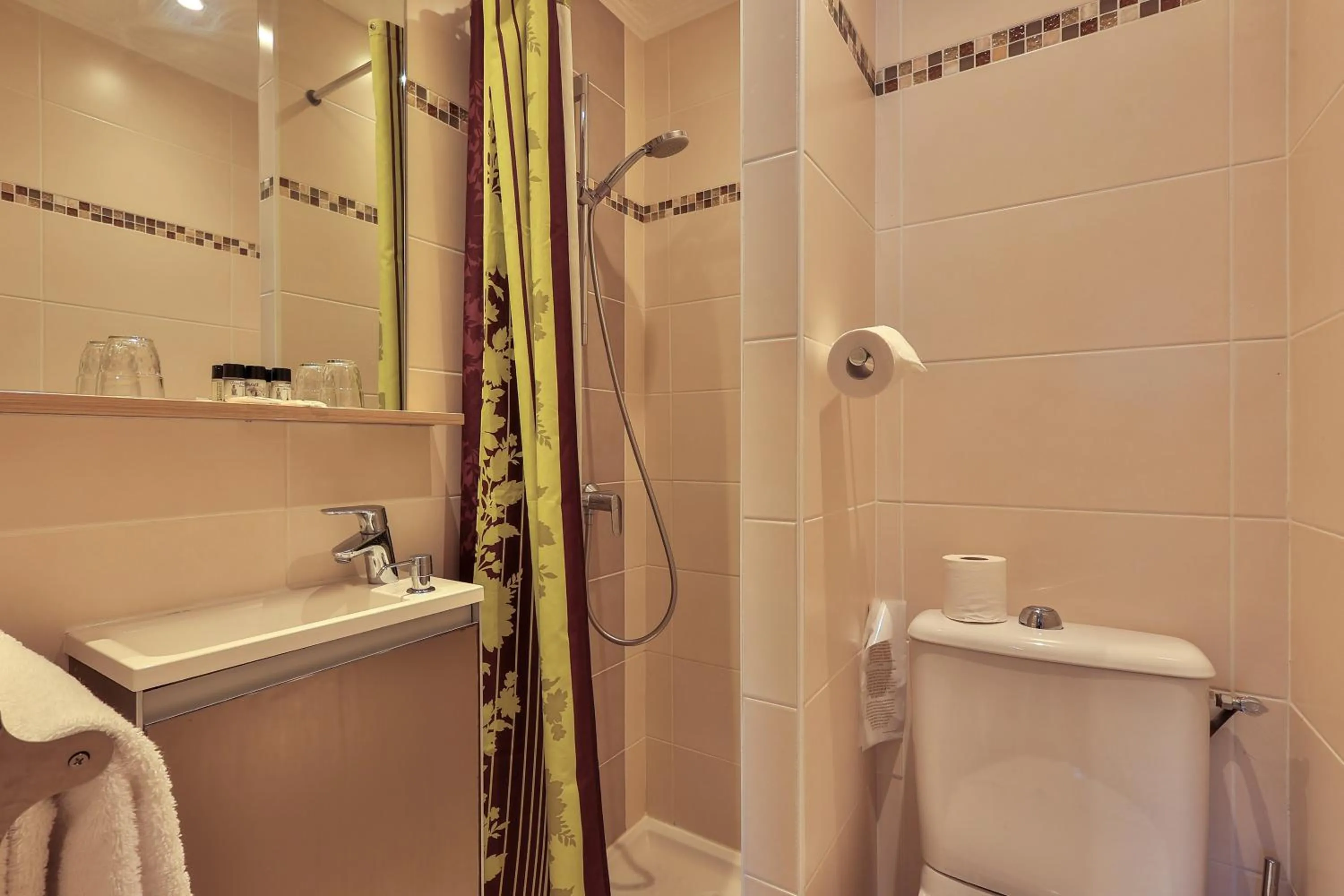 Bathroom in Le Petit Prince