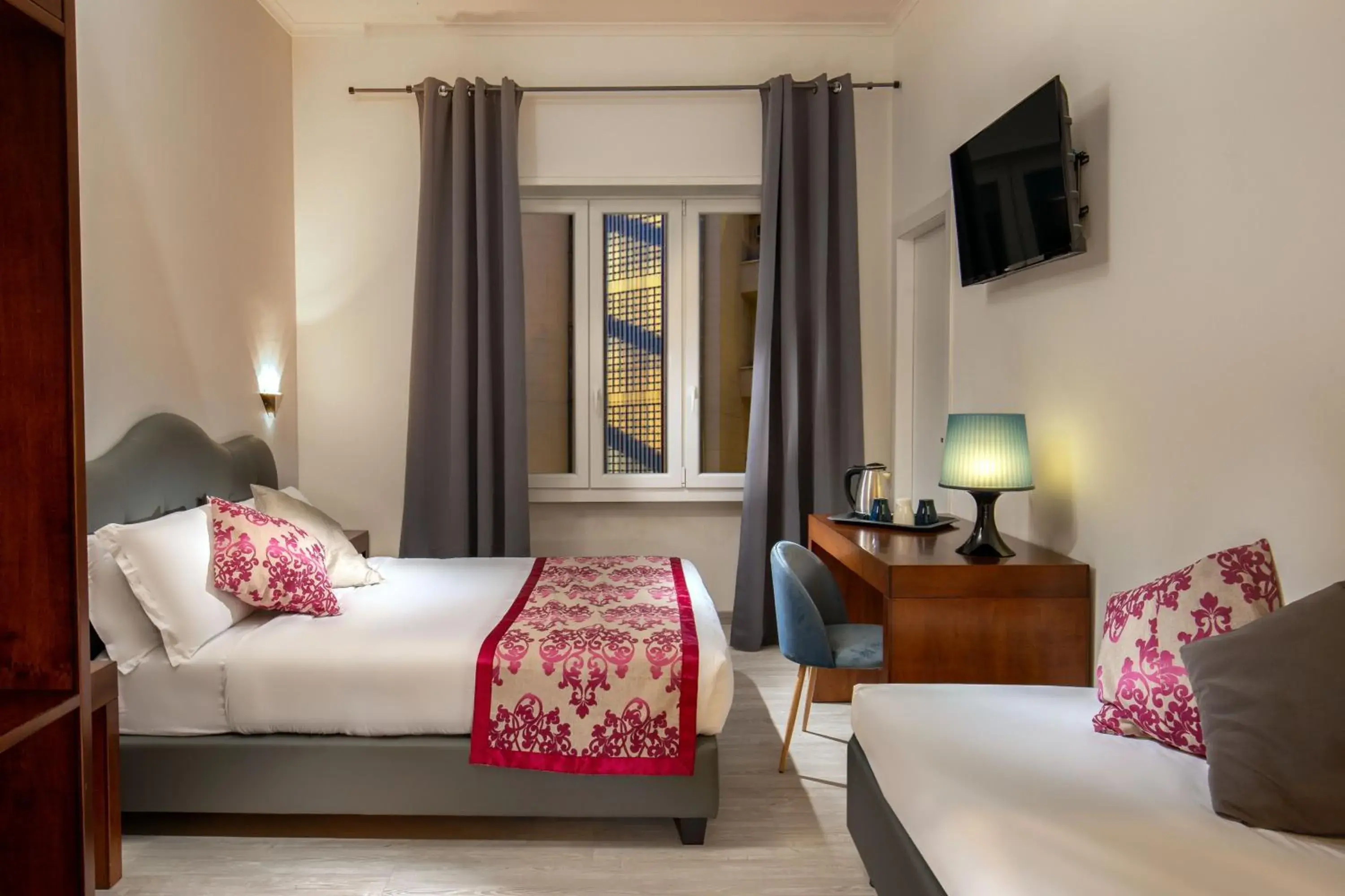 Comfort Triple Room in Prima Guest House Collection Comfort Triple Room in Prima Guest House Collection