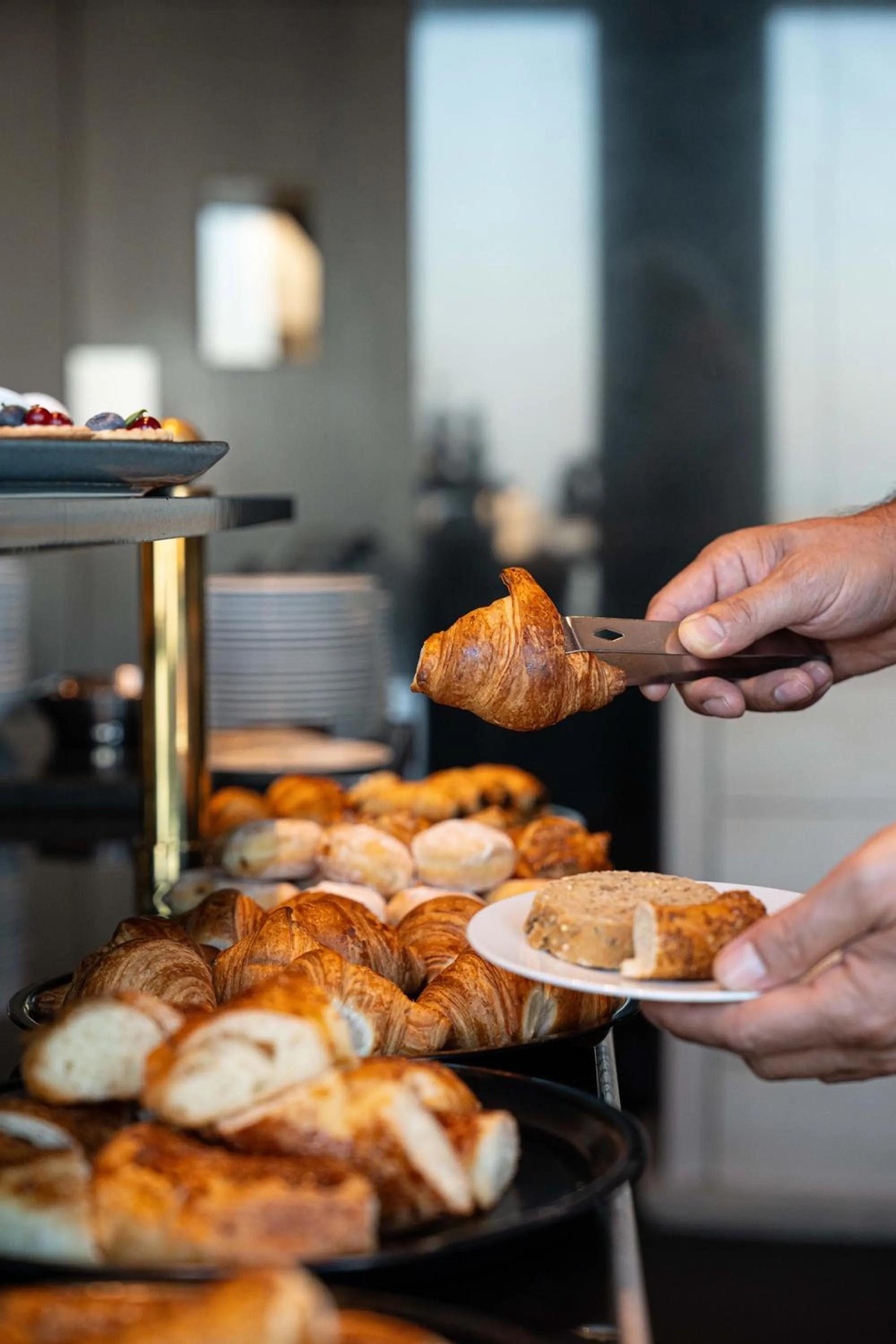 Breakfast in Key Hotel