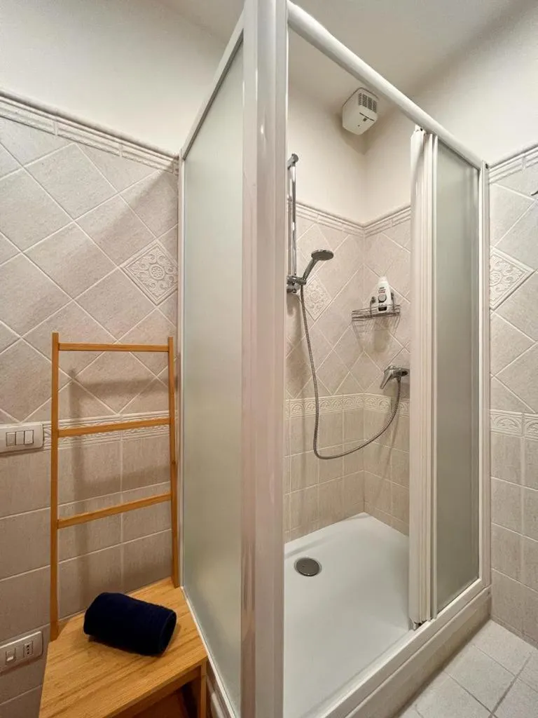 Shower in Juliette Rooms