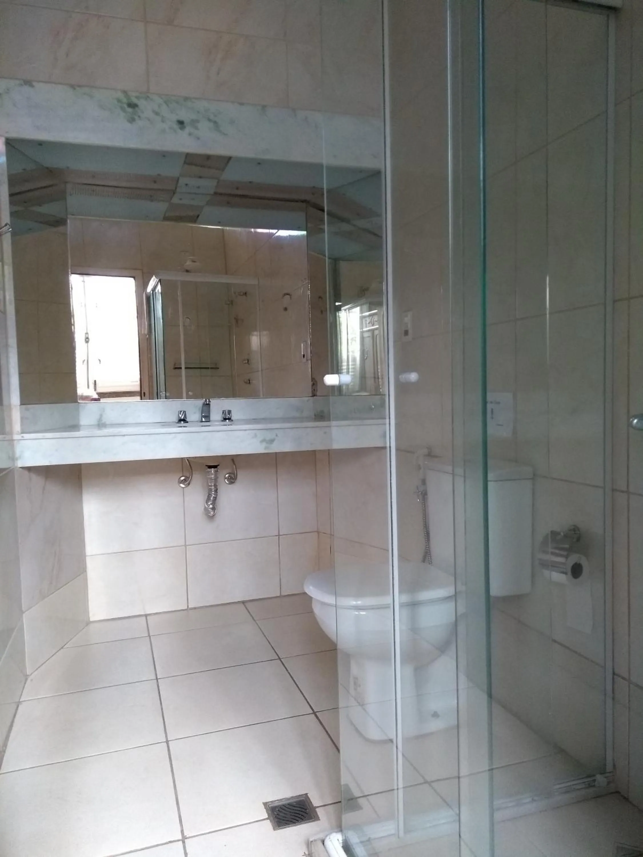 Bathroom in Hotel Bragança