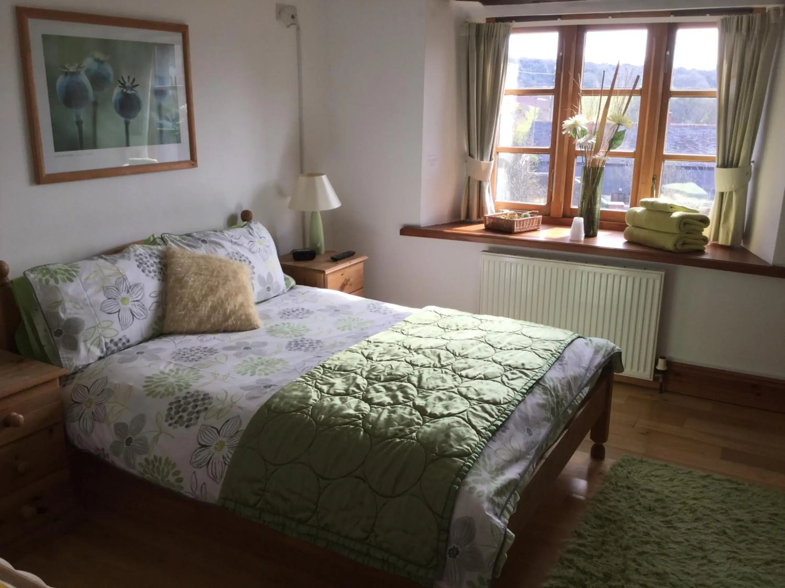 Deluxe Triple Room with Sea View in Coombe House B&B Deluxe Triple Room with Sea View in Coombe House B&B