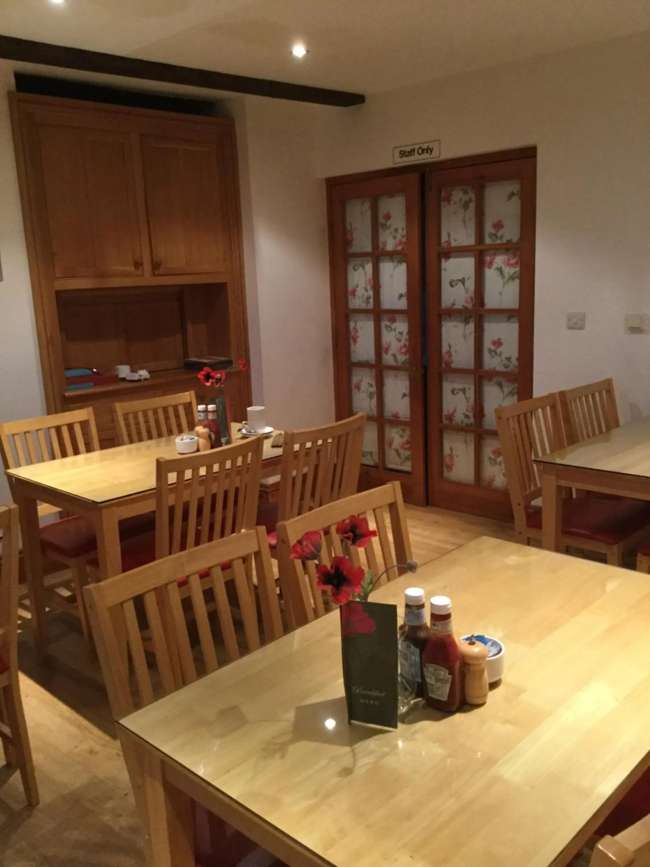 Breakfast in Coombe House B&B