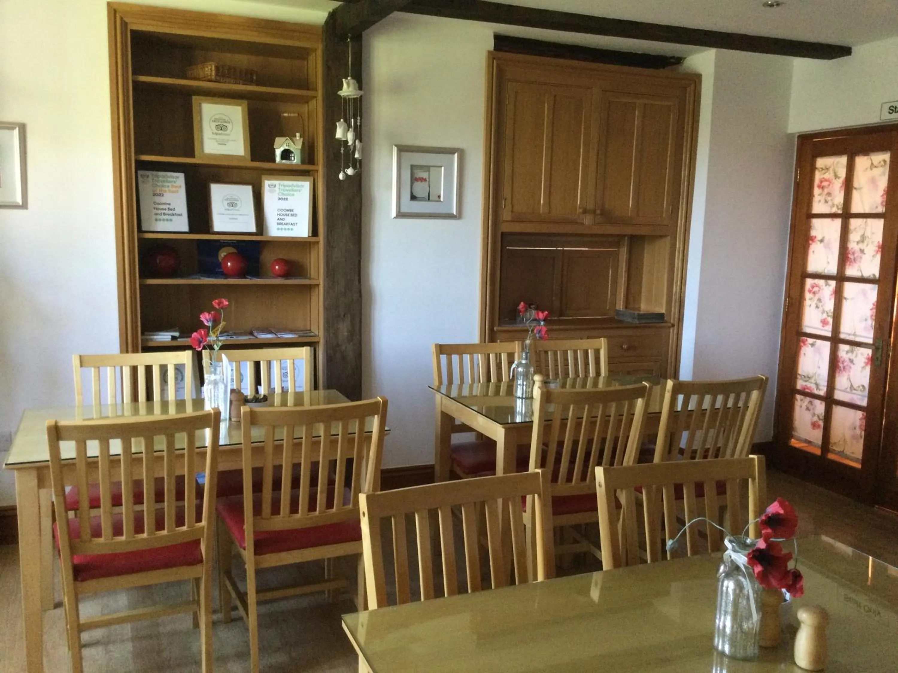 Breakfast in Coombe House B&B