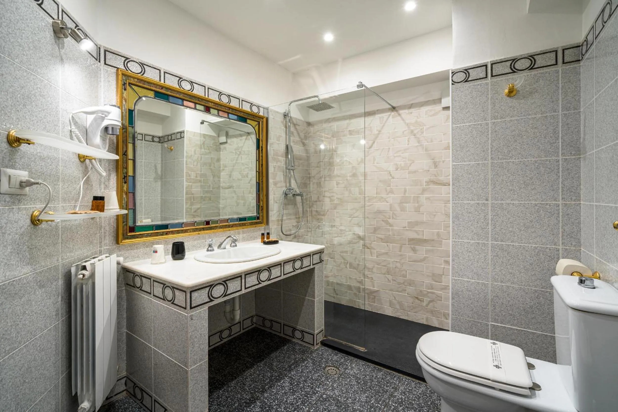 Shower in Al Duomo Rooms & Flats