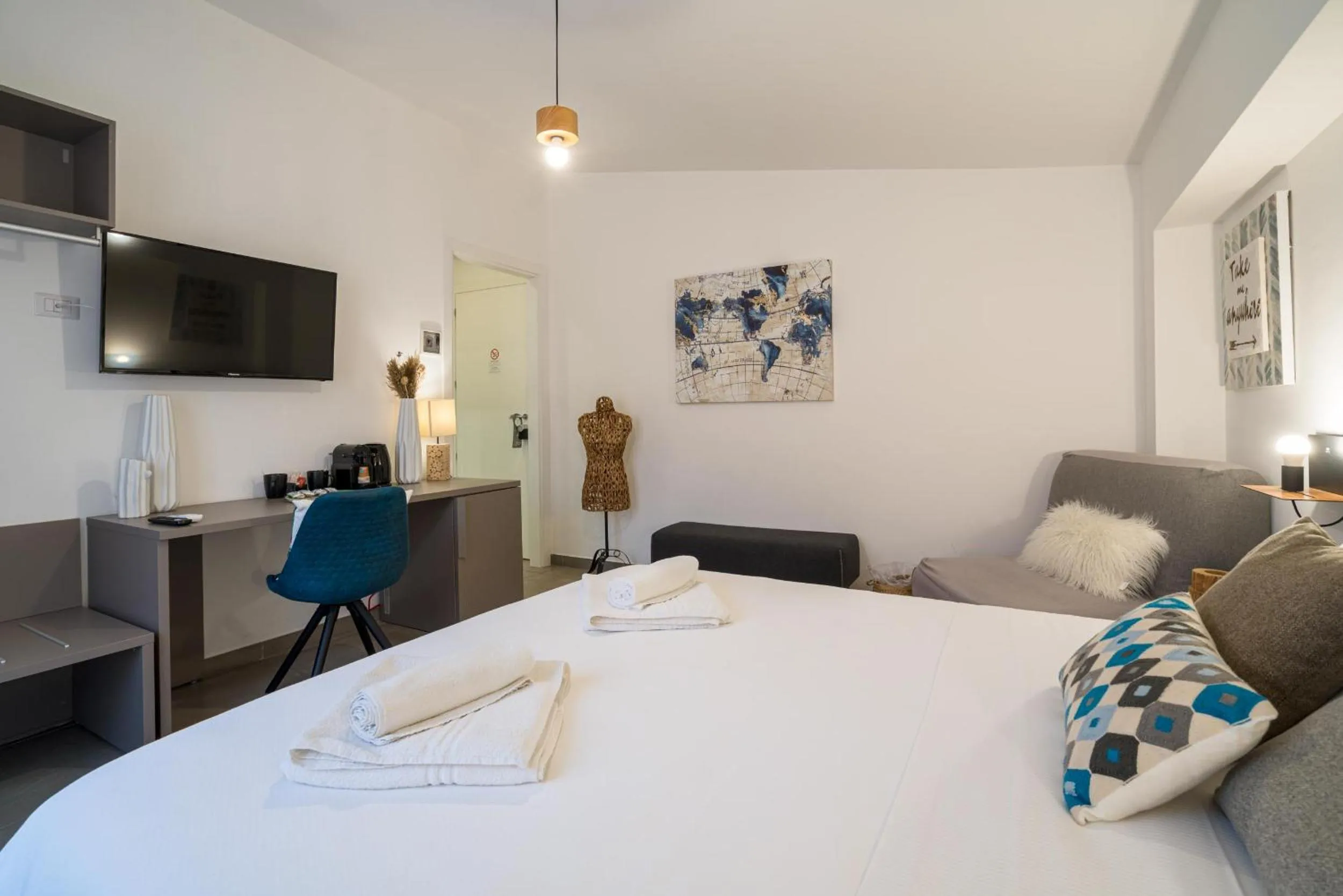 Bedroom, Bed in Al Duomo Rooms & Flats