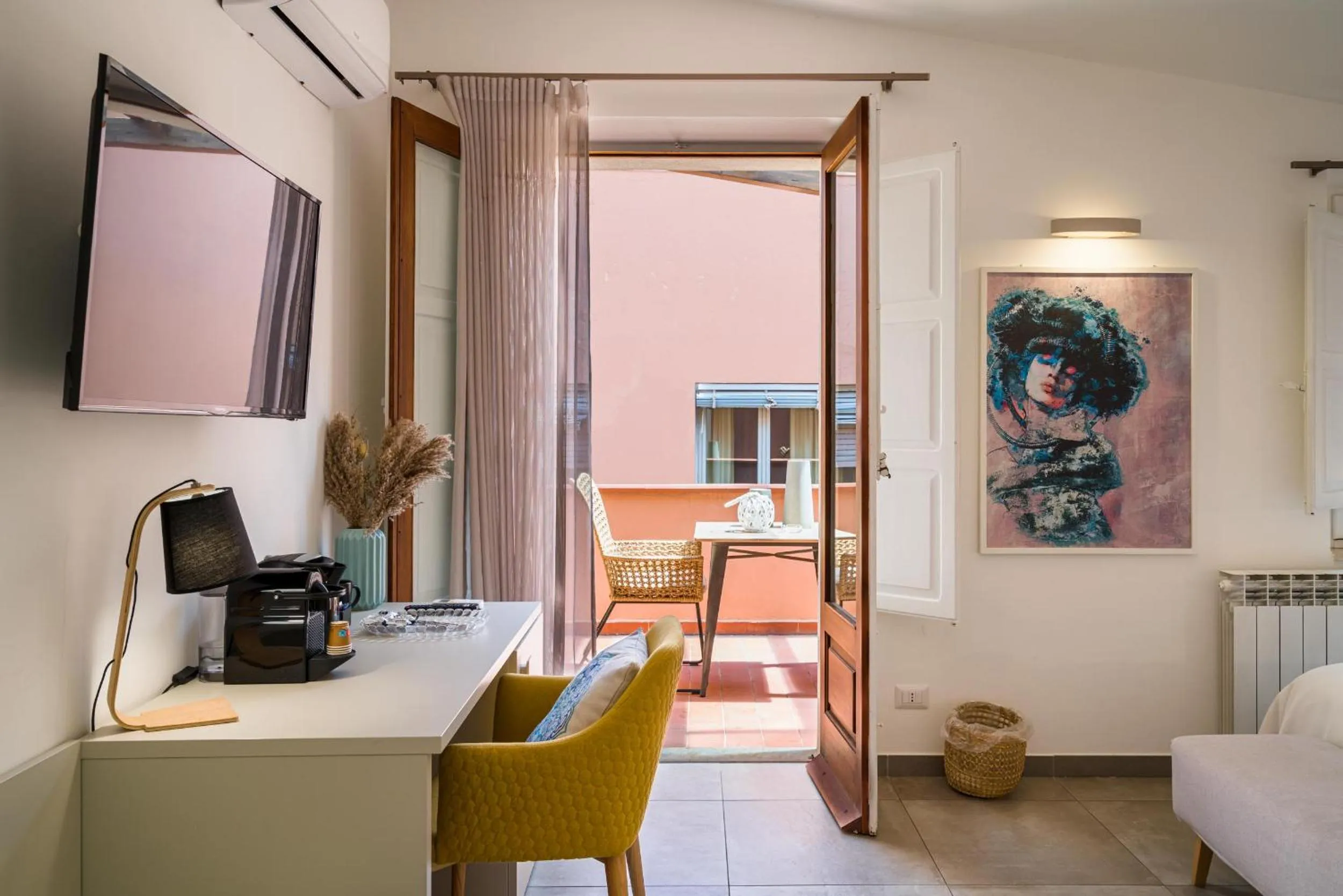 TV and multimedia in Al Duomo Rooms & Flats