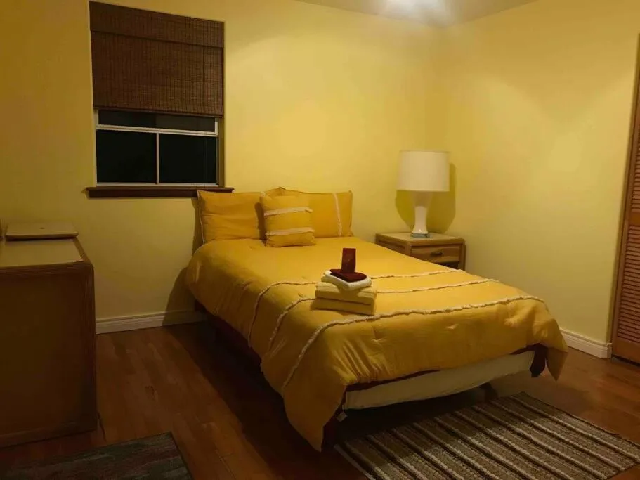 Hawaii Tropical Volcano mansion + Sauna