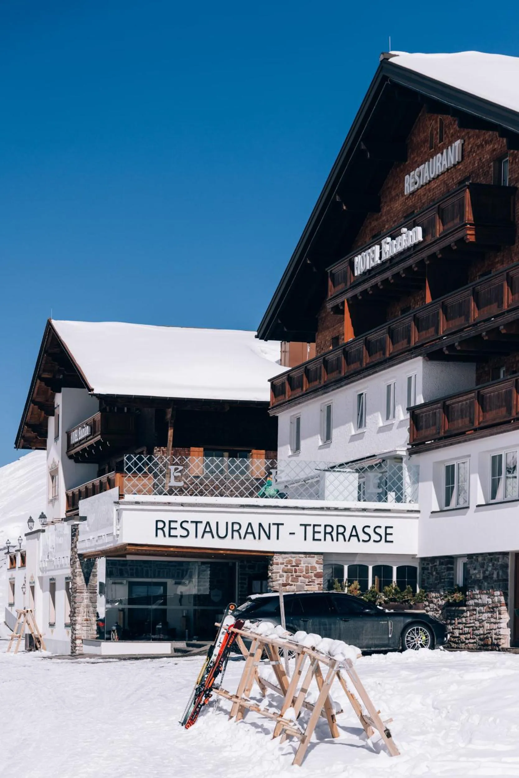 Restaurant/places to eat in Hotel Enzian