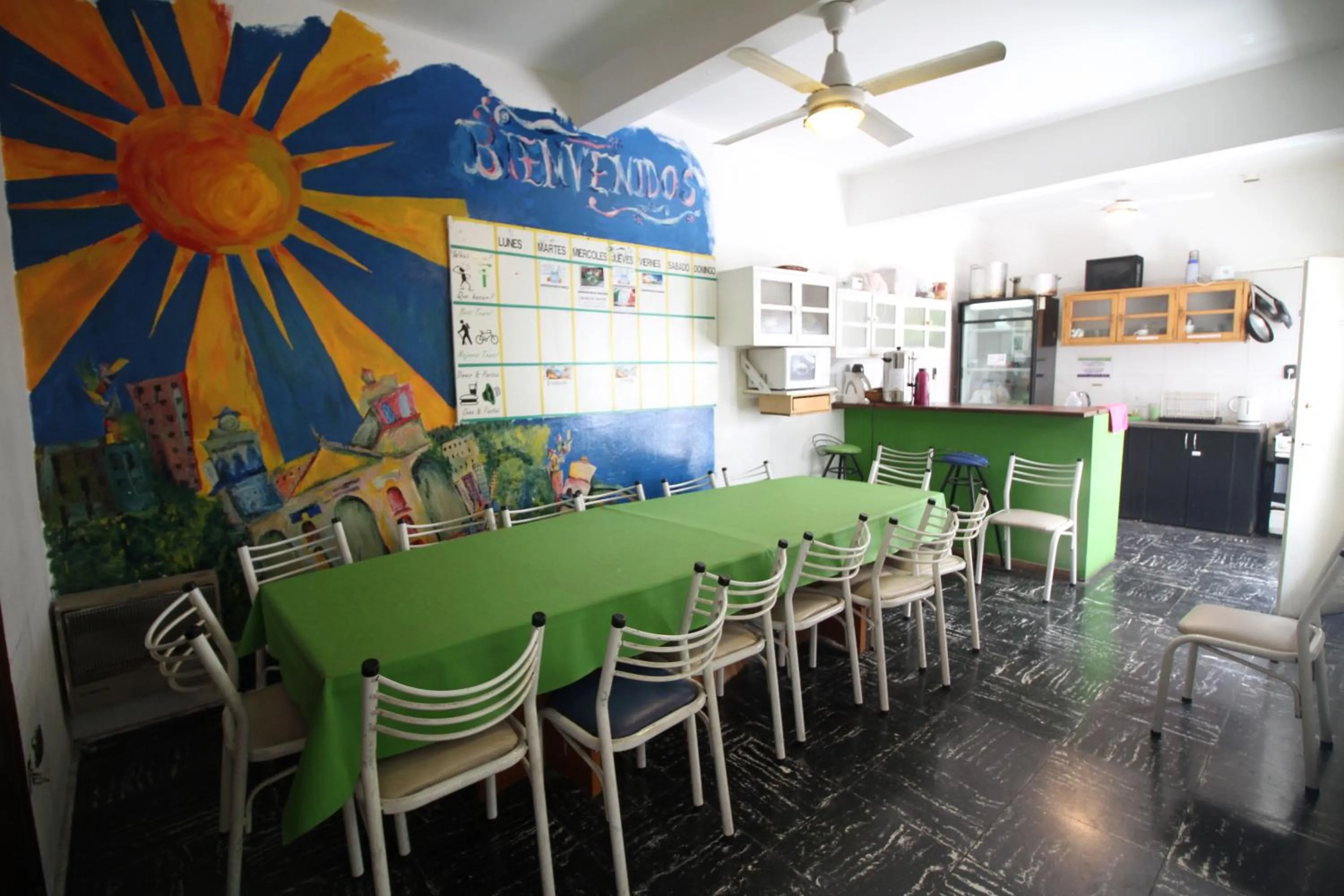 Kitchen or kitchenette in Link Cordoba Hostel