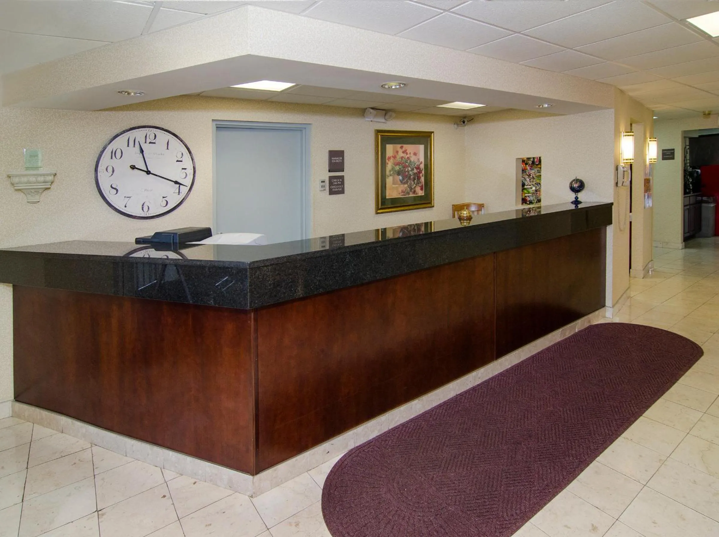 Lobby or reception in Ramada by Wyndham Angola/Fremont Area