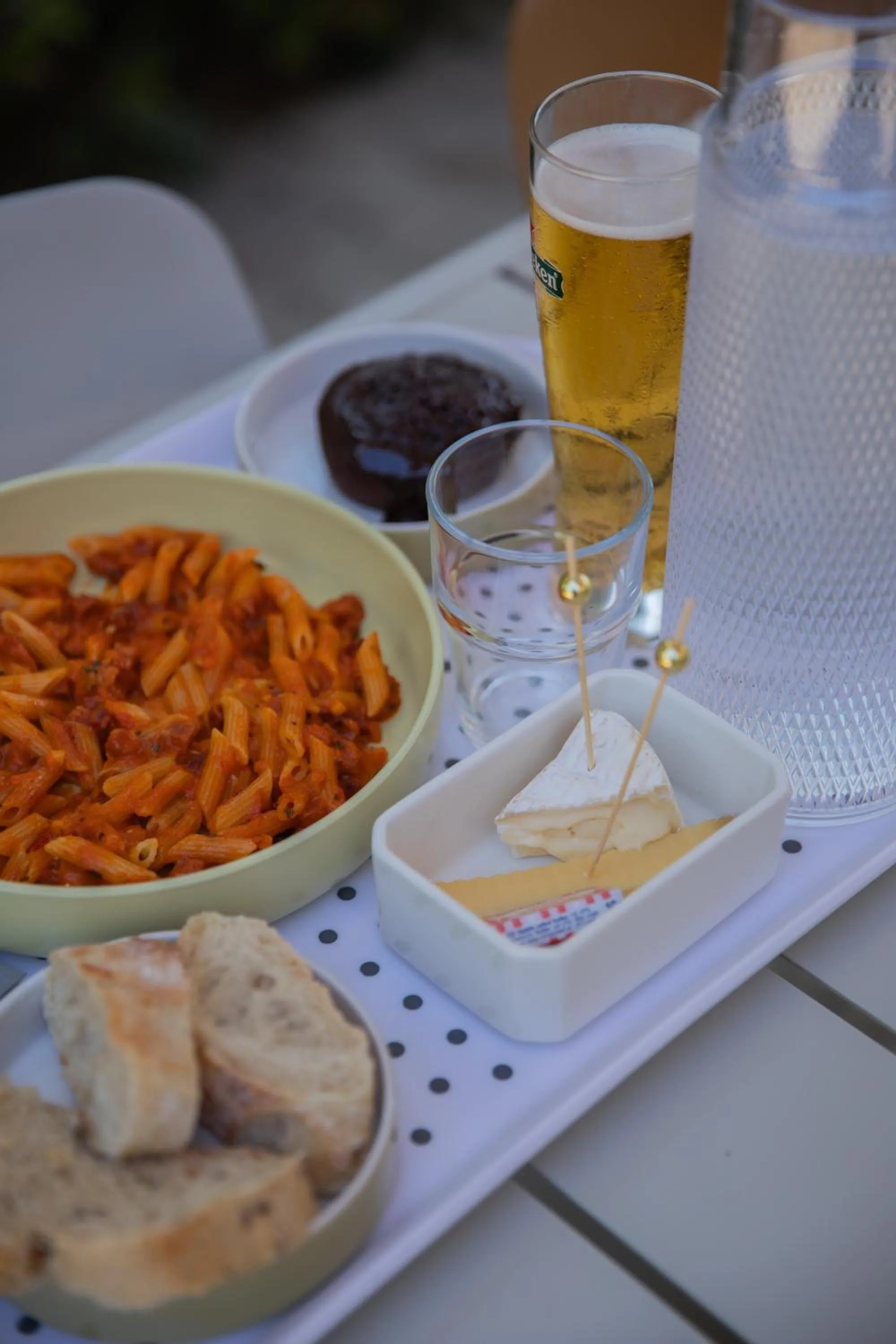 Restaurant/places to eat in Kyriad Nîmes Ouest A9