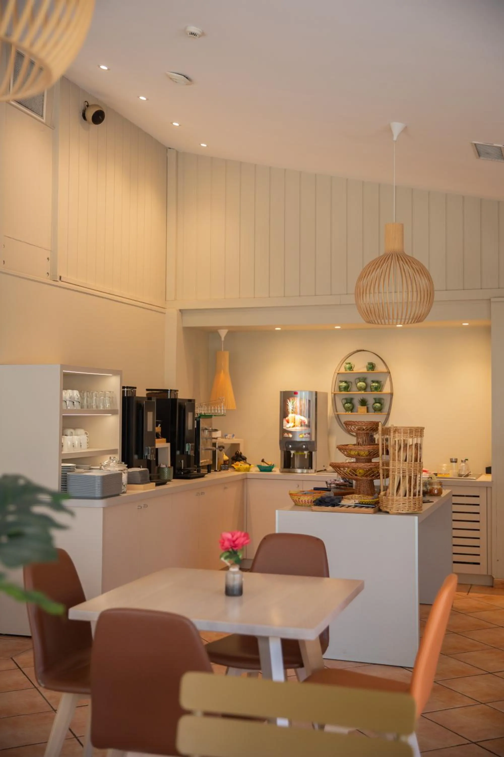 Breakfast in Kyriad Nîmes Ouest A9