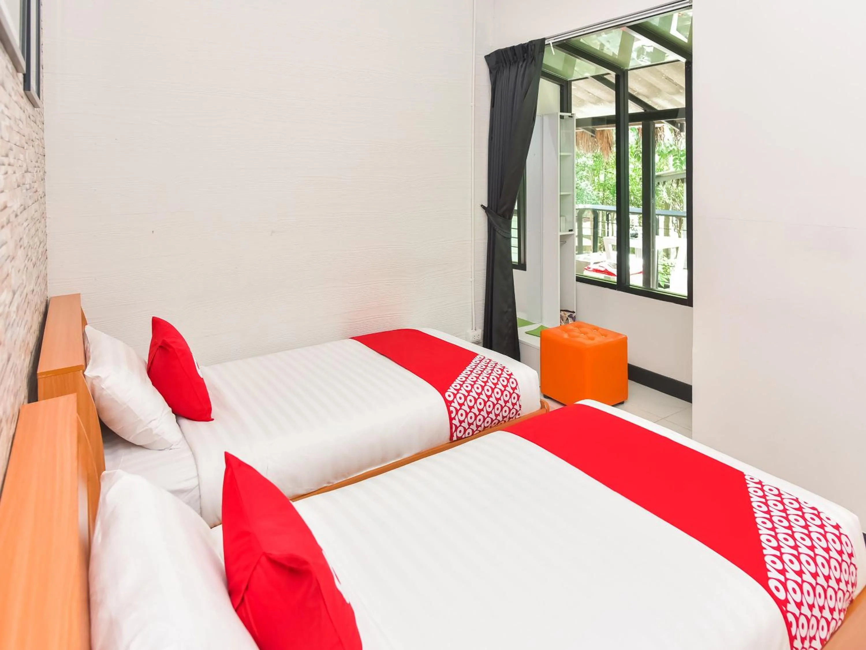 Bedroom, Bed in Nana River Kaeng Krachan