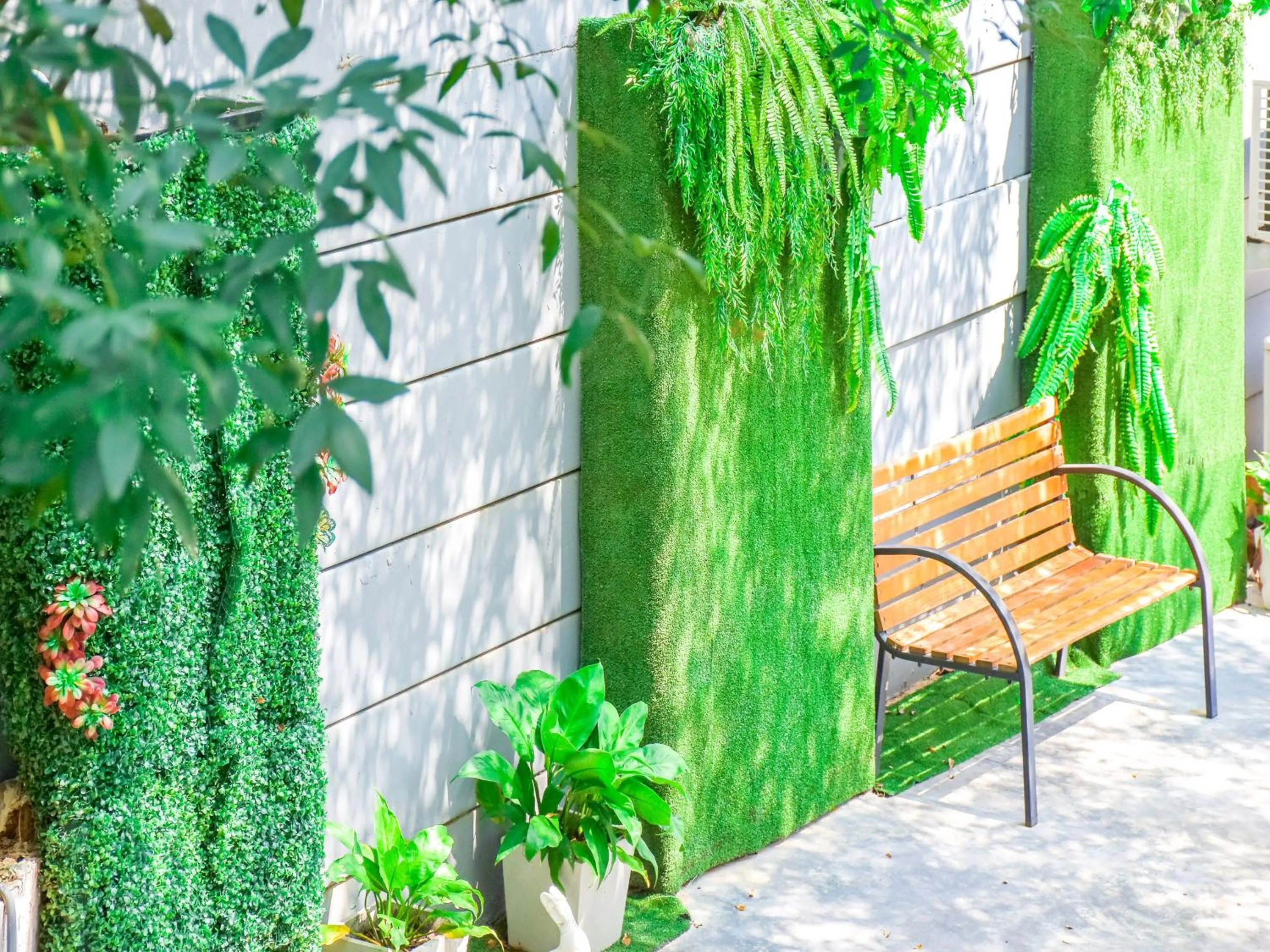 Garden in Nana River Kaeng Krachan