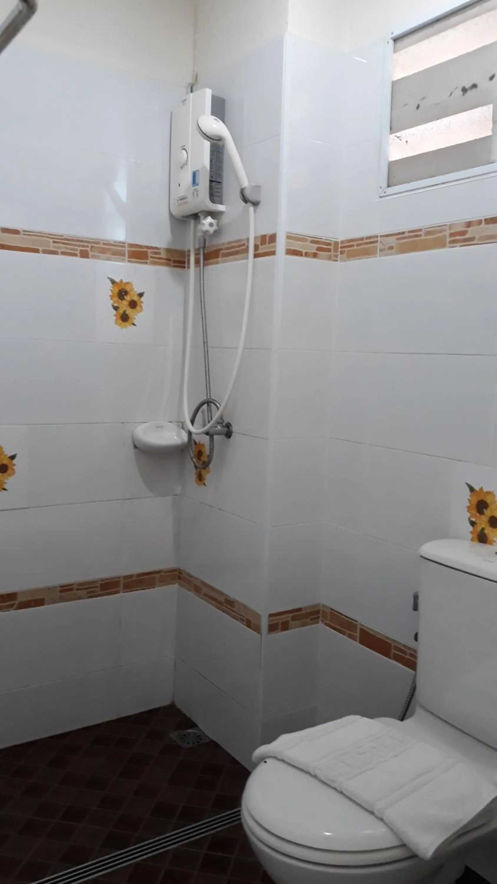 Bathroom in Chumphon Travelodge